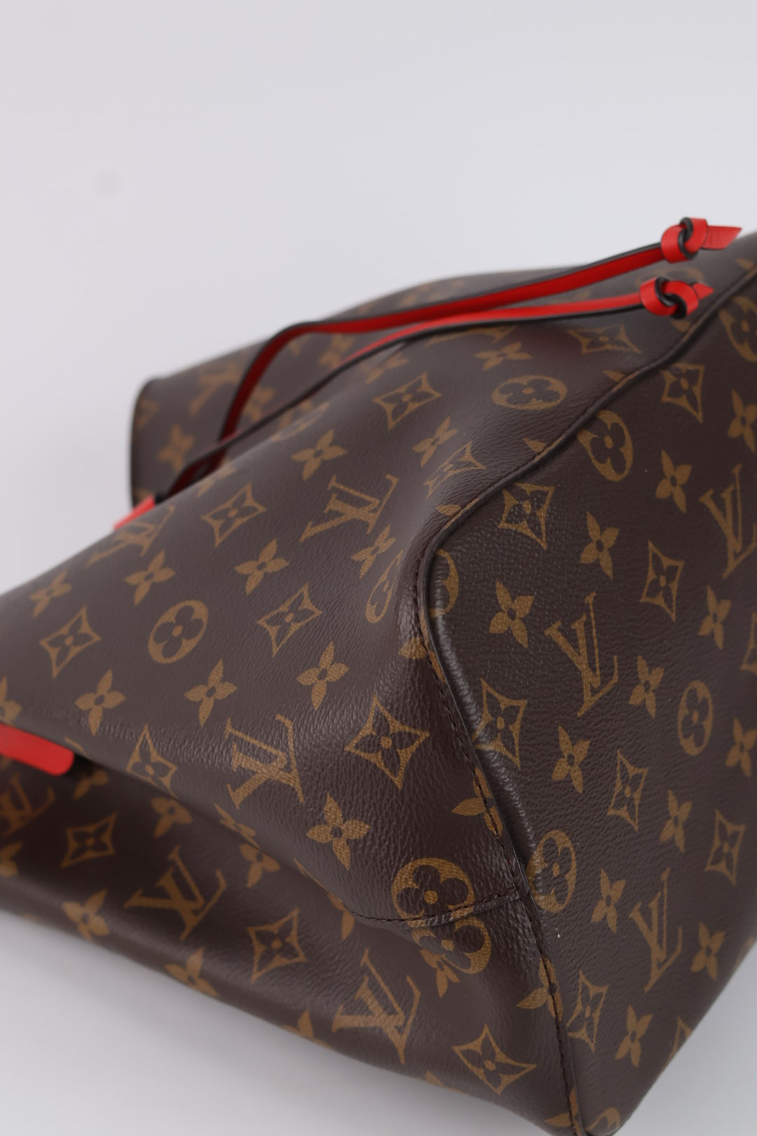 Louis Vuitton Neo Noé MM Monogram