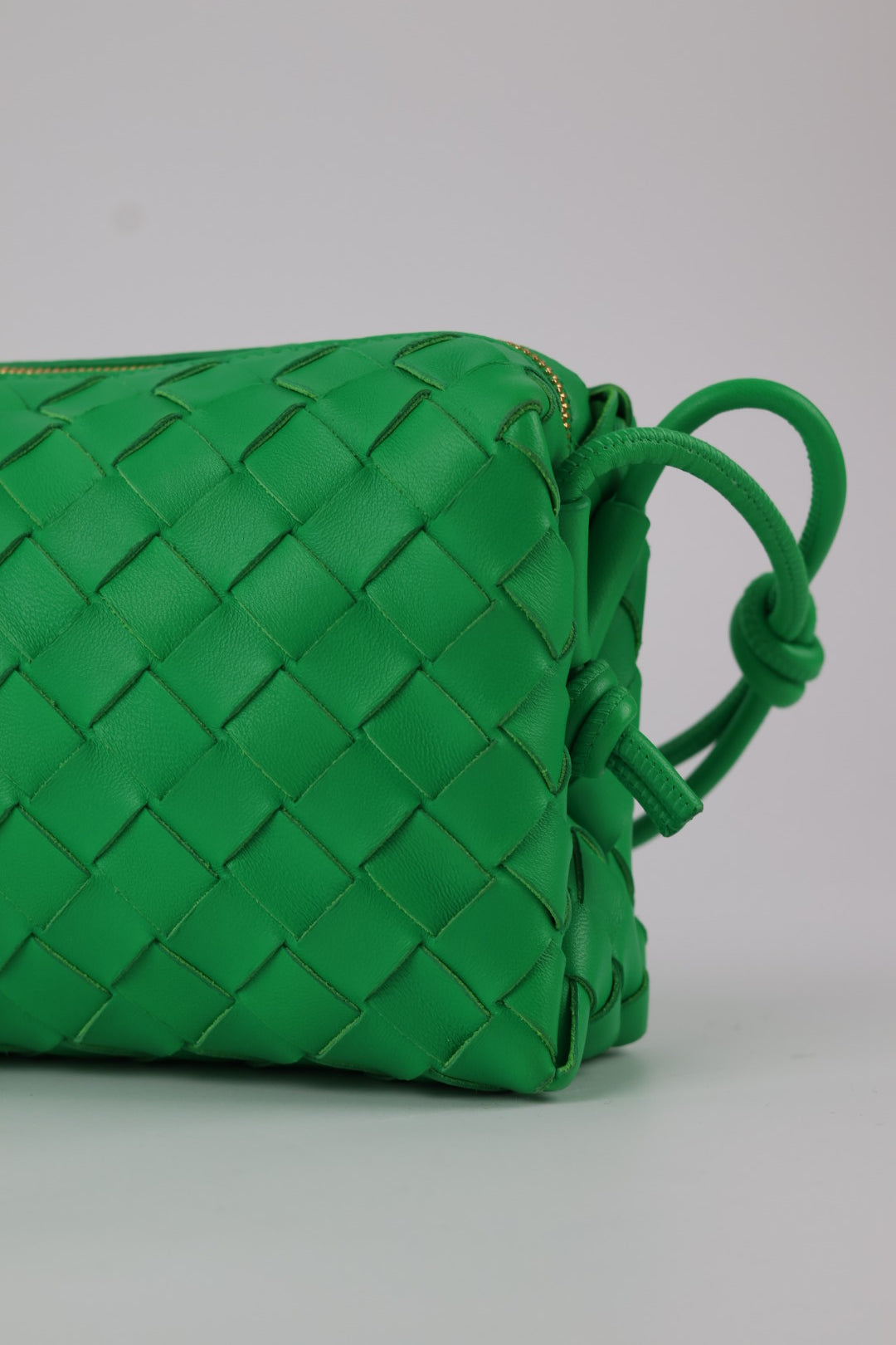 Bottega Veneta Loop in Pelle