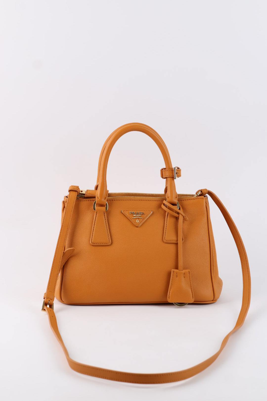 Prada Galleria Small in Pelle