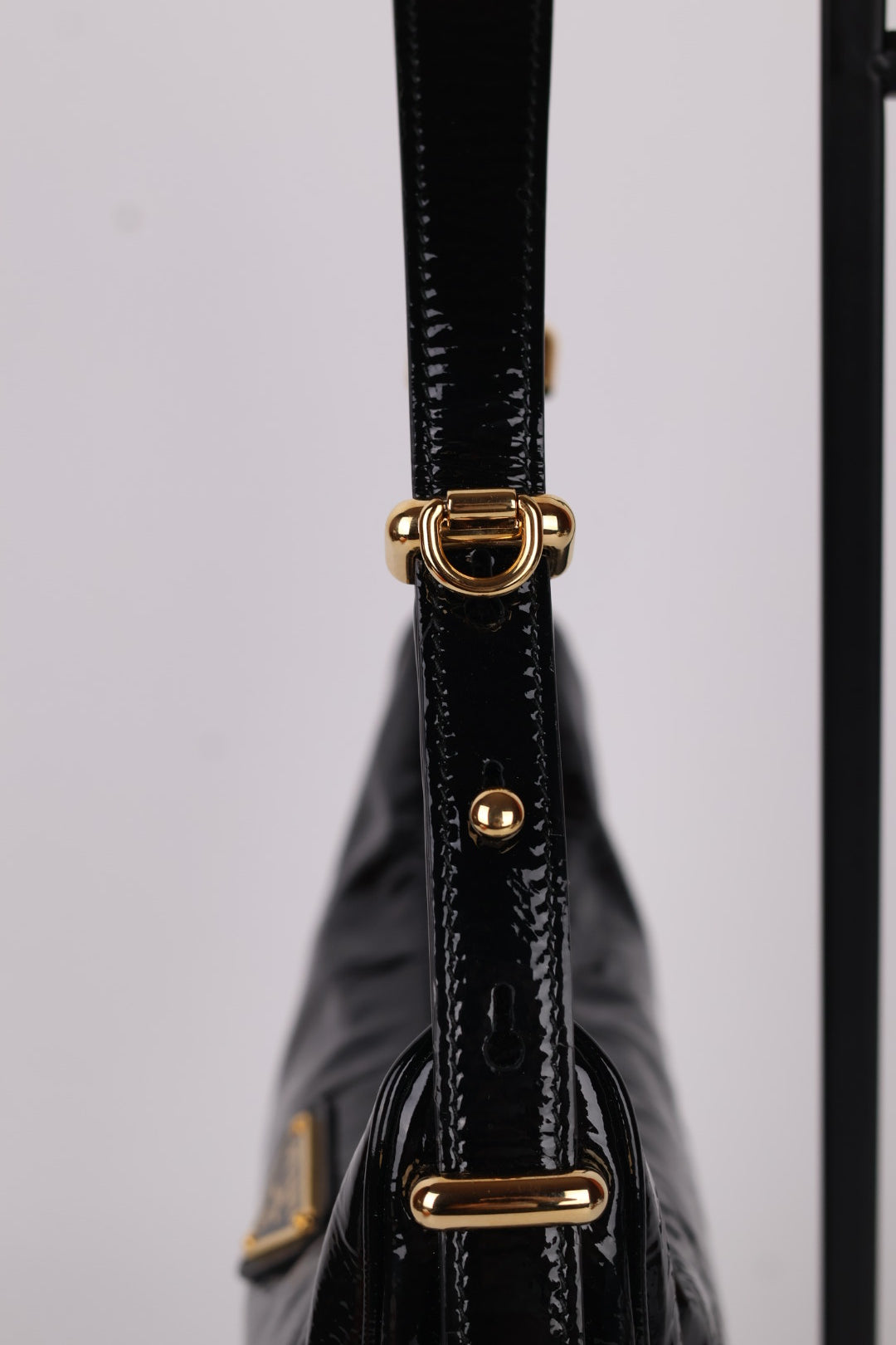 Prada Arqué in Pelle Verniciata