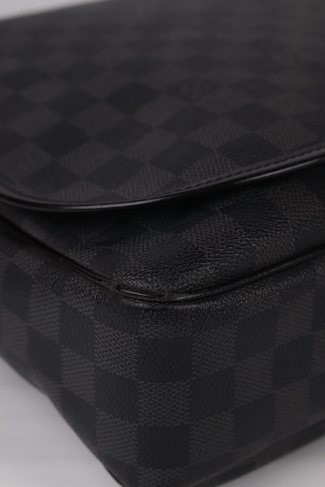 Louis Vuitton Abesses Messenger Damier Graphite