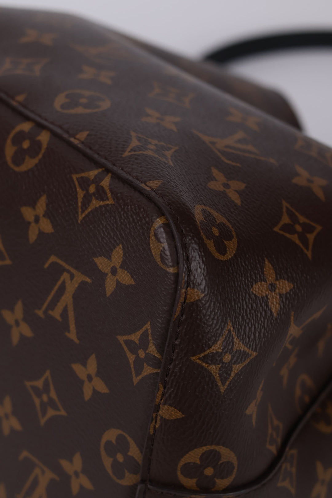 Louis Vuitton Neo Noé MM Monogram