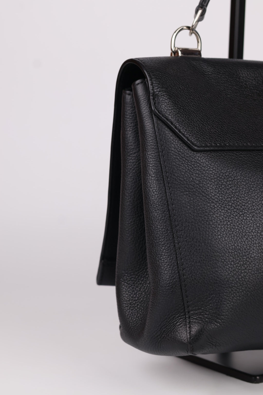 Louis Vuitton Lockme Handle in Pelle