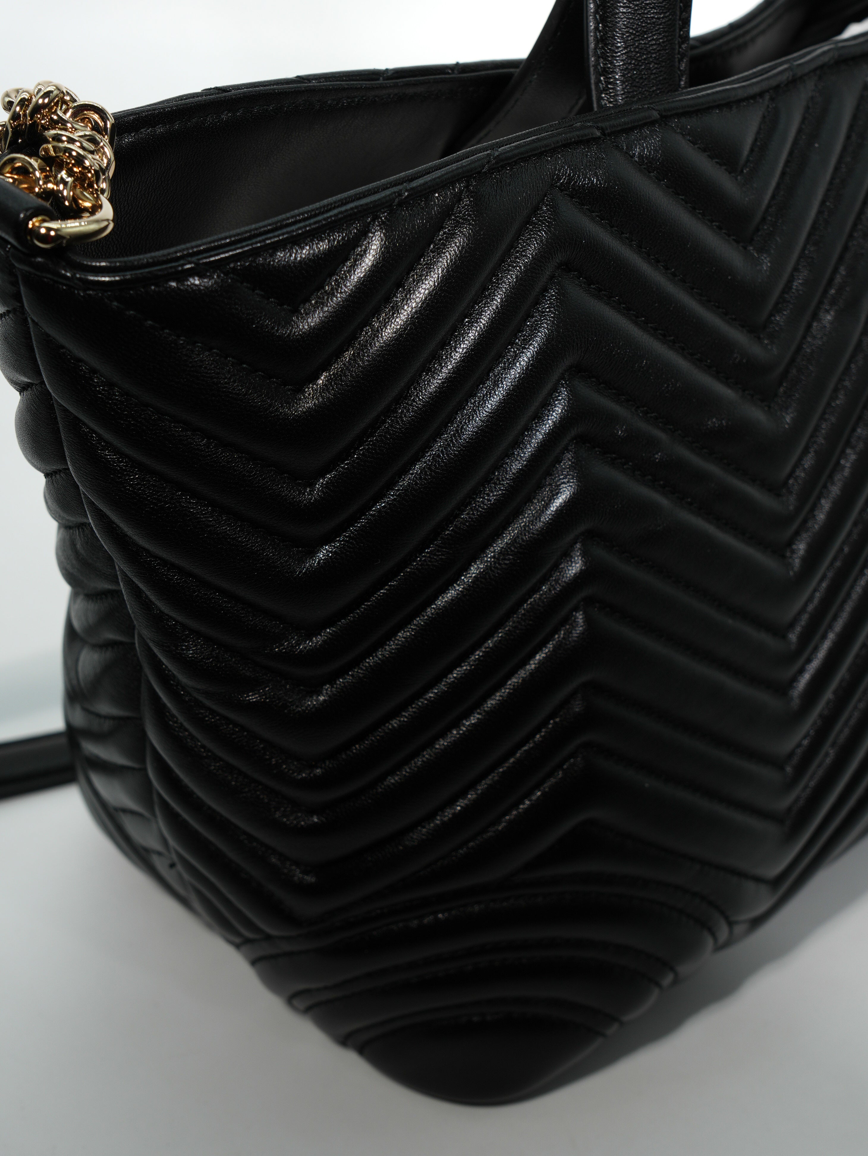 Gucci Shopping Betty Media