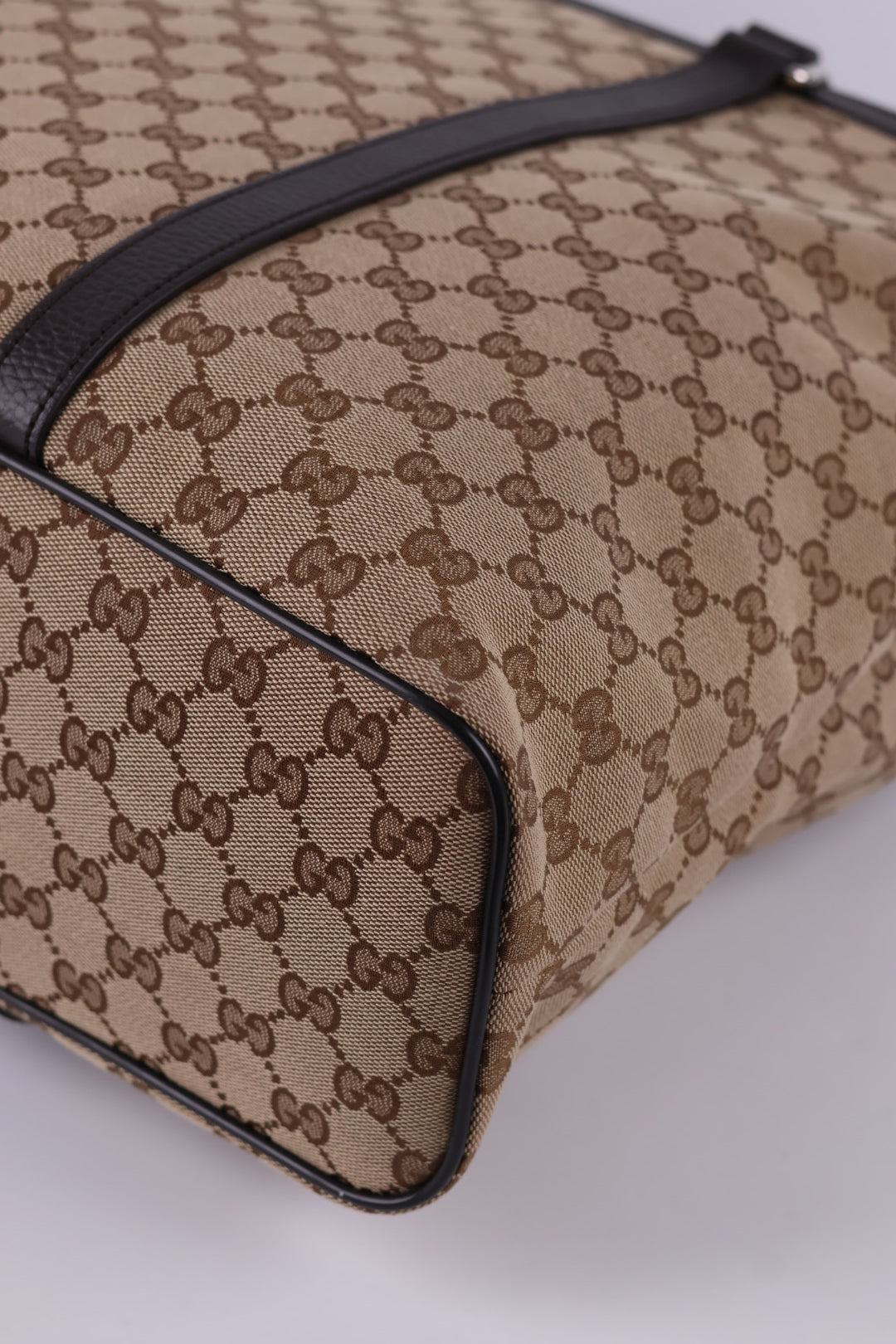 Gucci Tote GG Wave Large