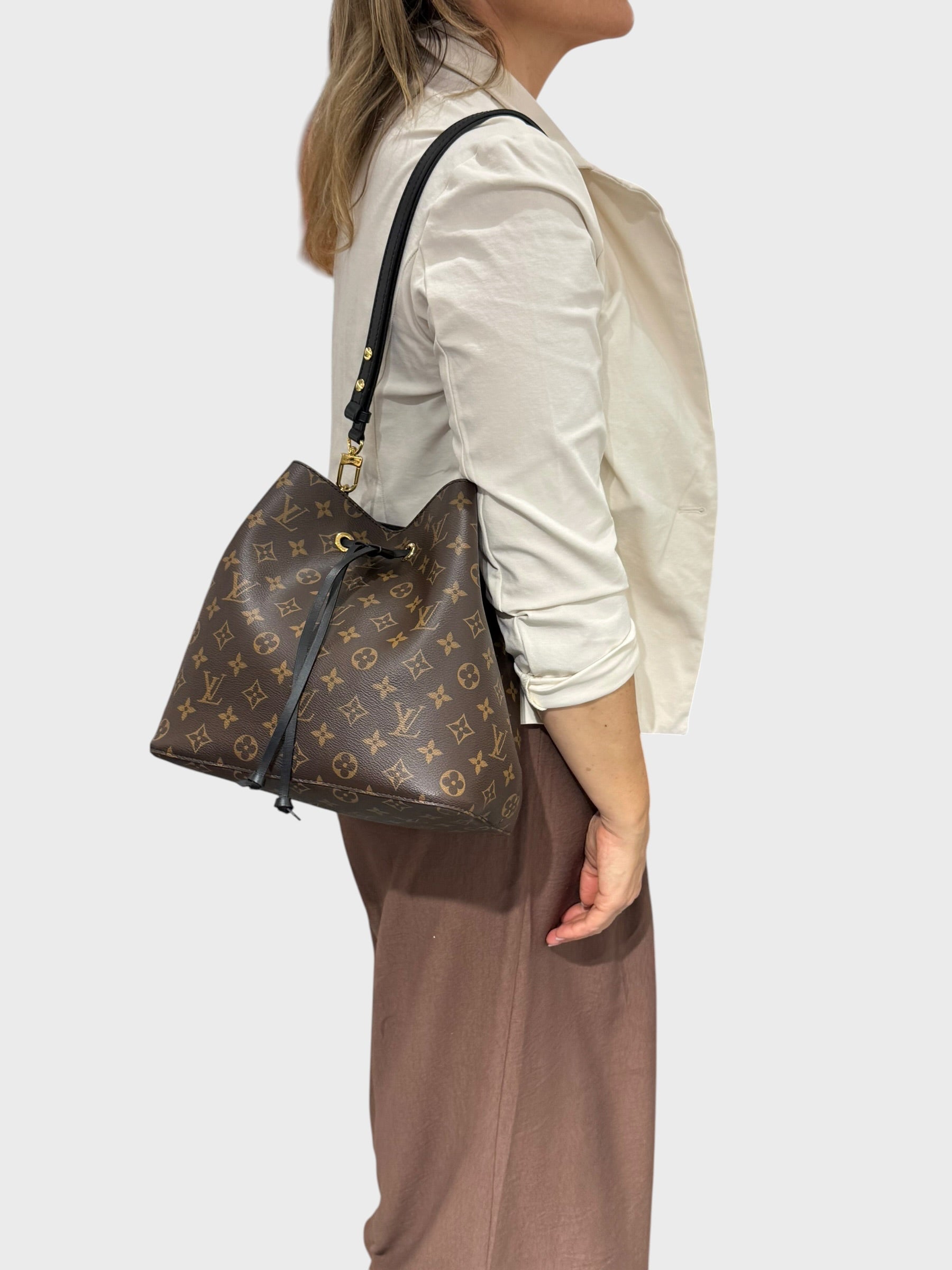 Louis Vuitton Neo Noé MM Monogram
