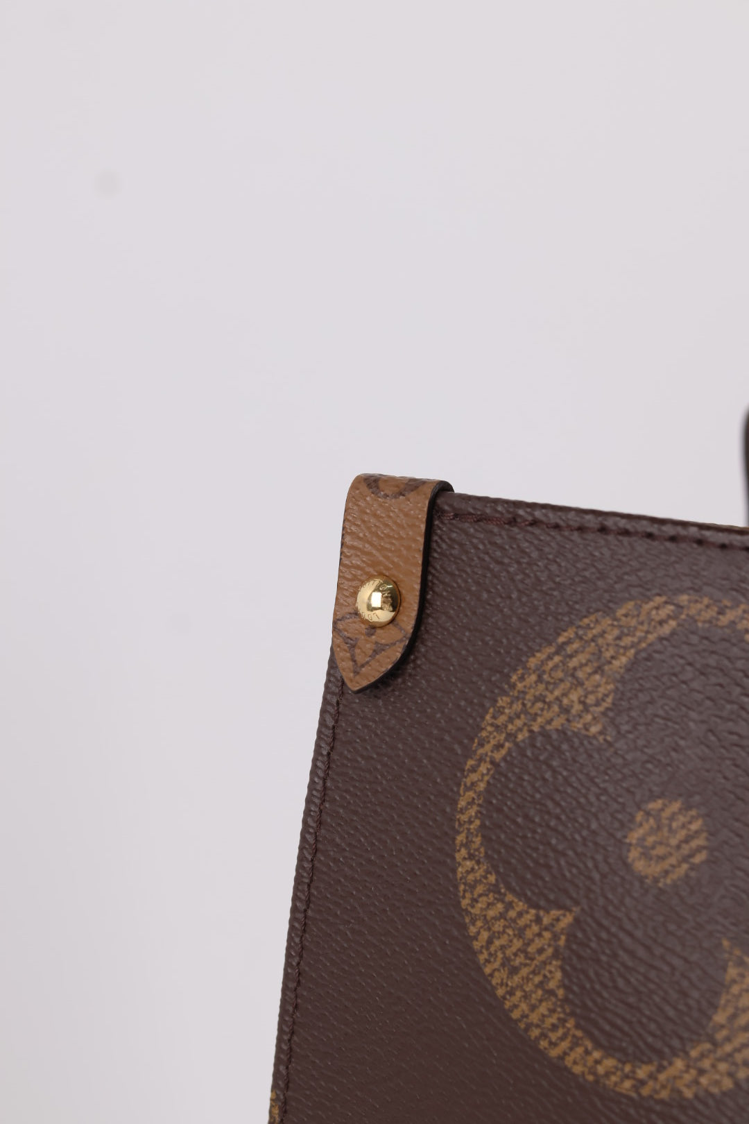 Louis Vuitton OnTheGo GM