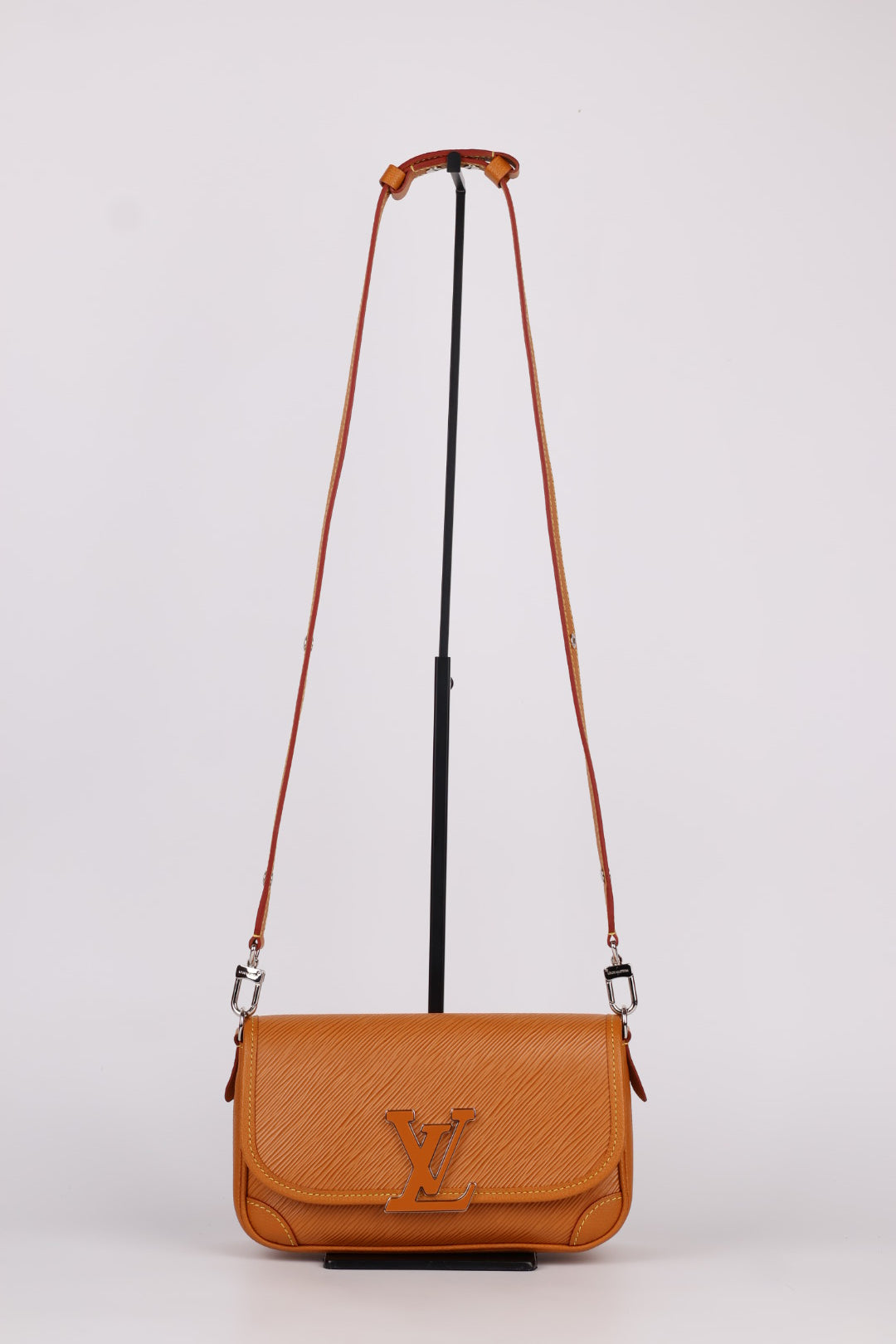 Louis Vuitton Buci Epi