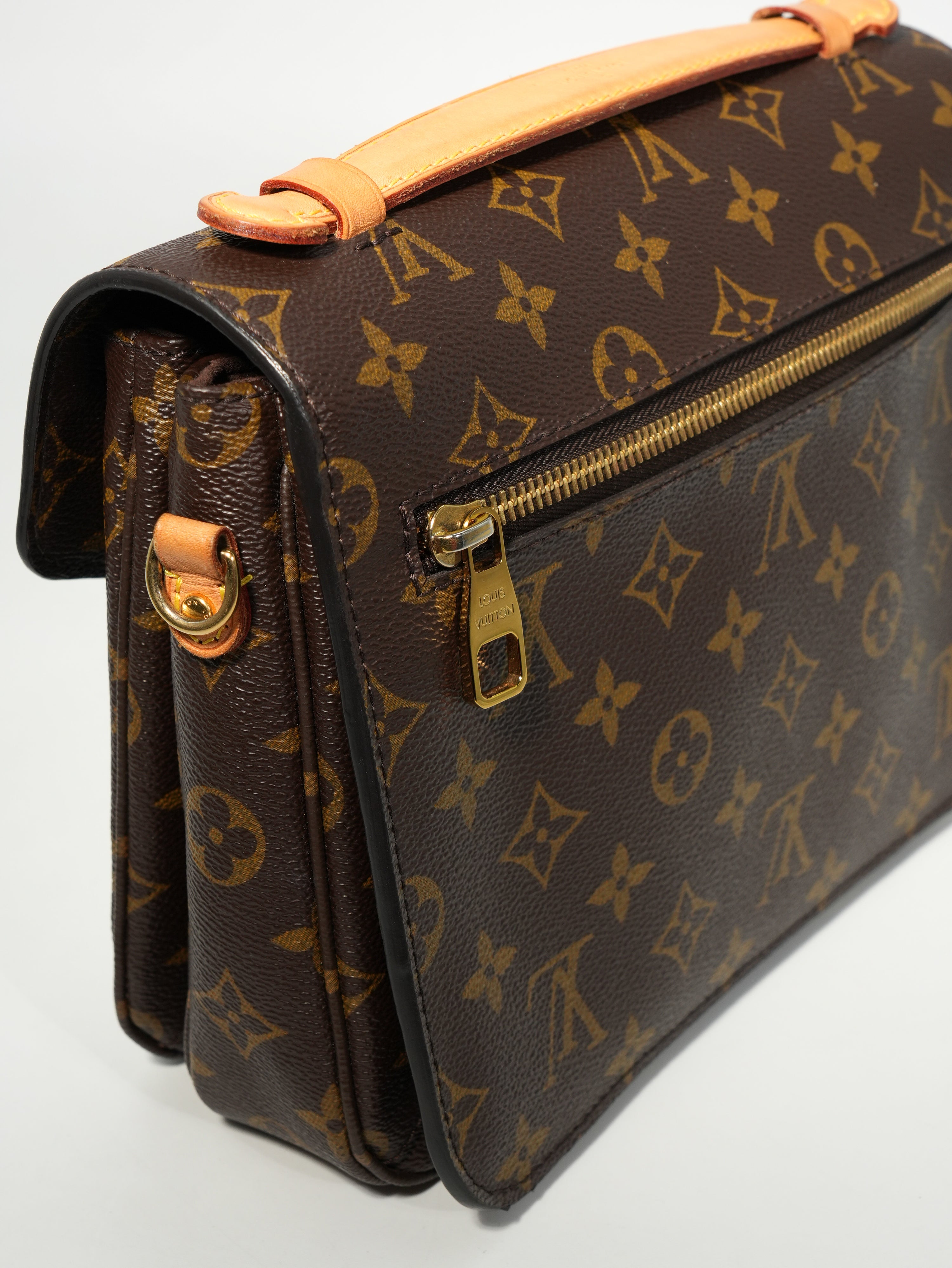 Louis Vuitton Métis Monogram