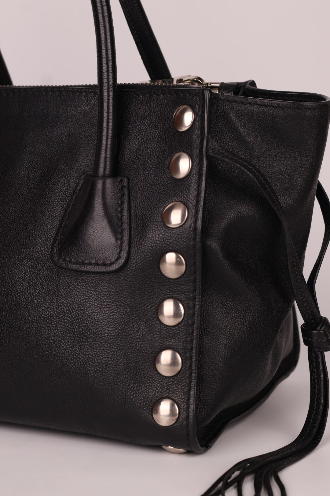 Prada Tote in Pelle Borchie