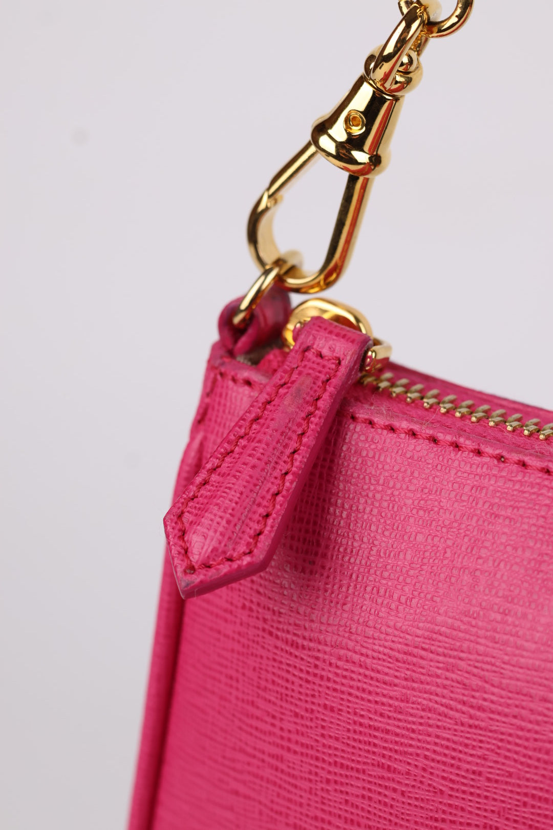 Fendi Chain Pochette in Pelle