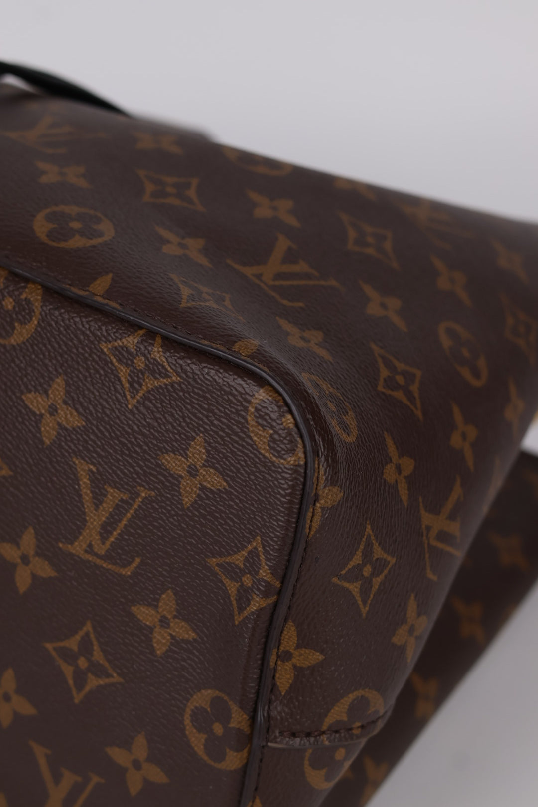 Louis Vuitton Neo Noé MM Monogram