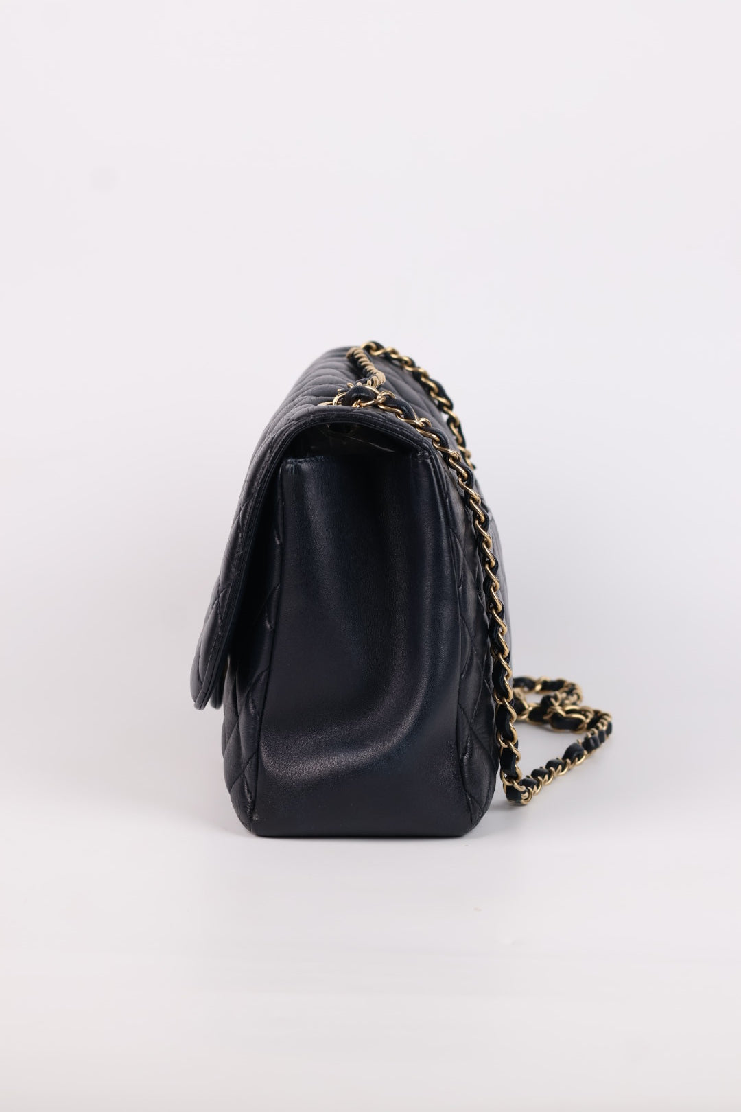 Chanel Madamoiselle Grande Matelassé