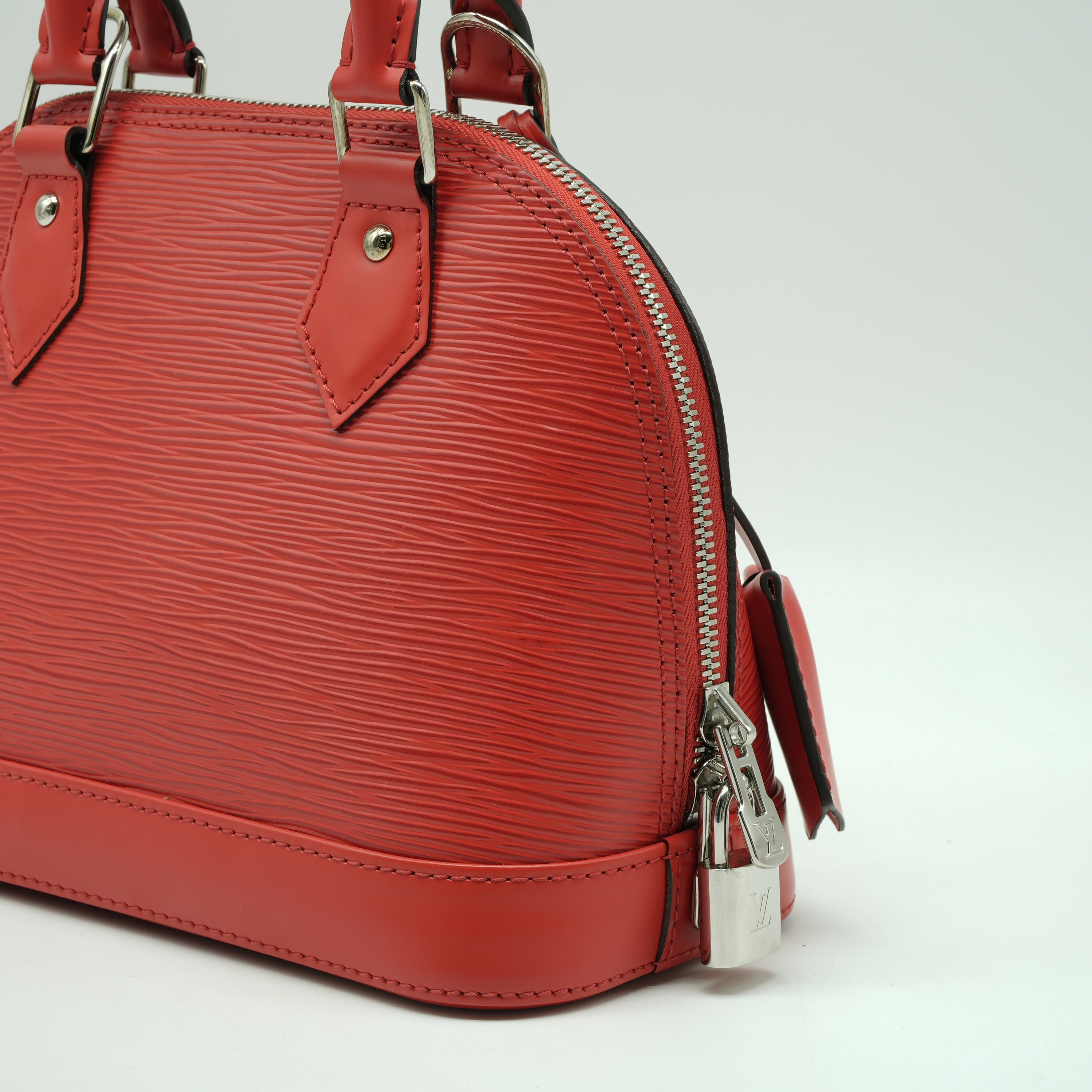 Louis Vuitton Alma BB Epi