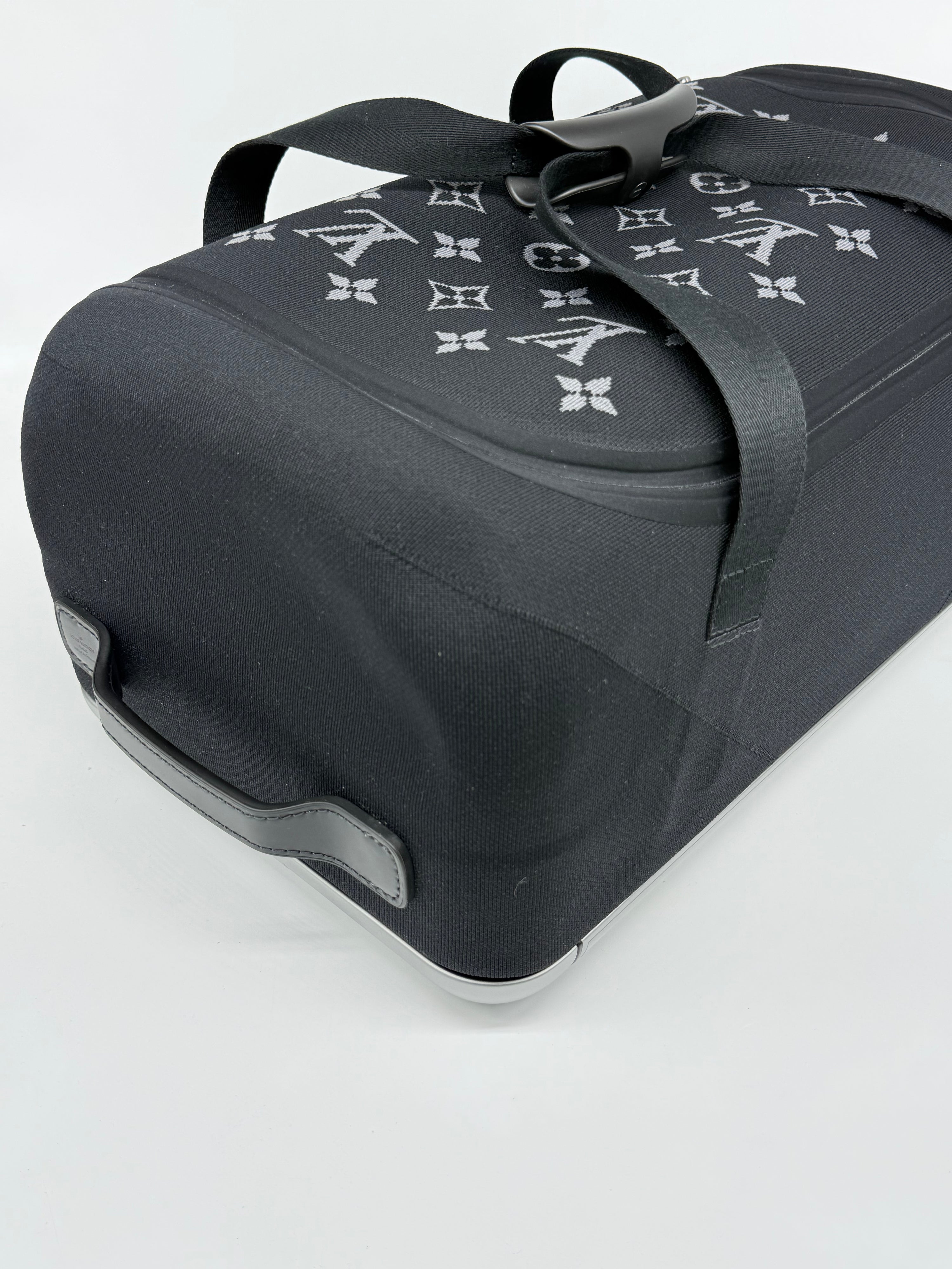 Louis Vuitton Horizon Duffle 55