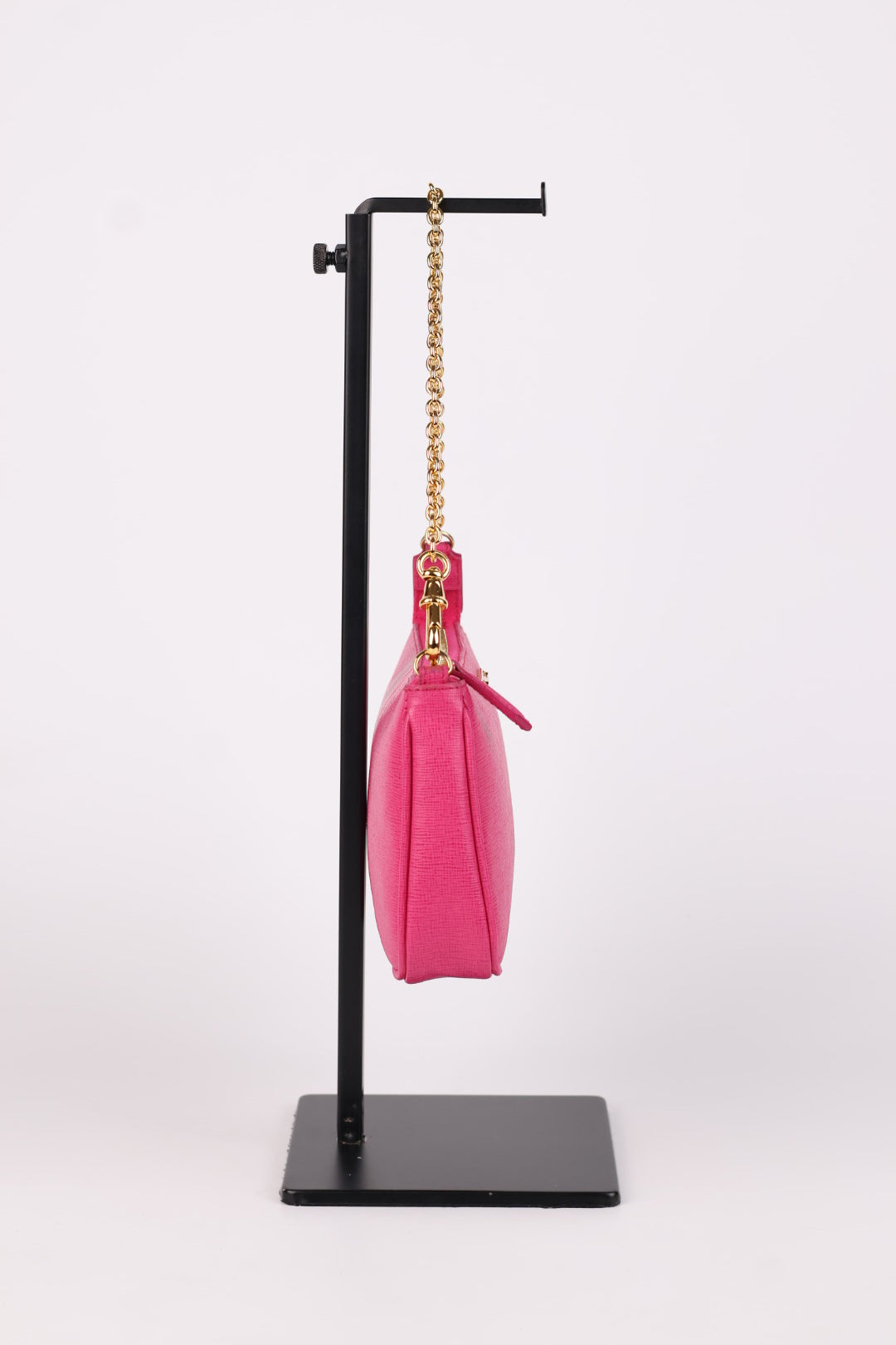 Fendi Chain Pochette in Pelle