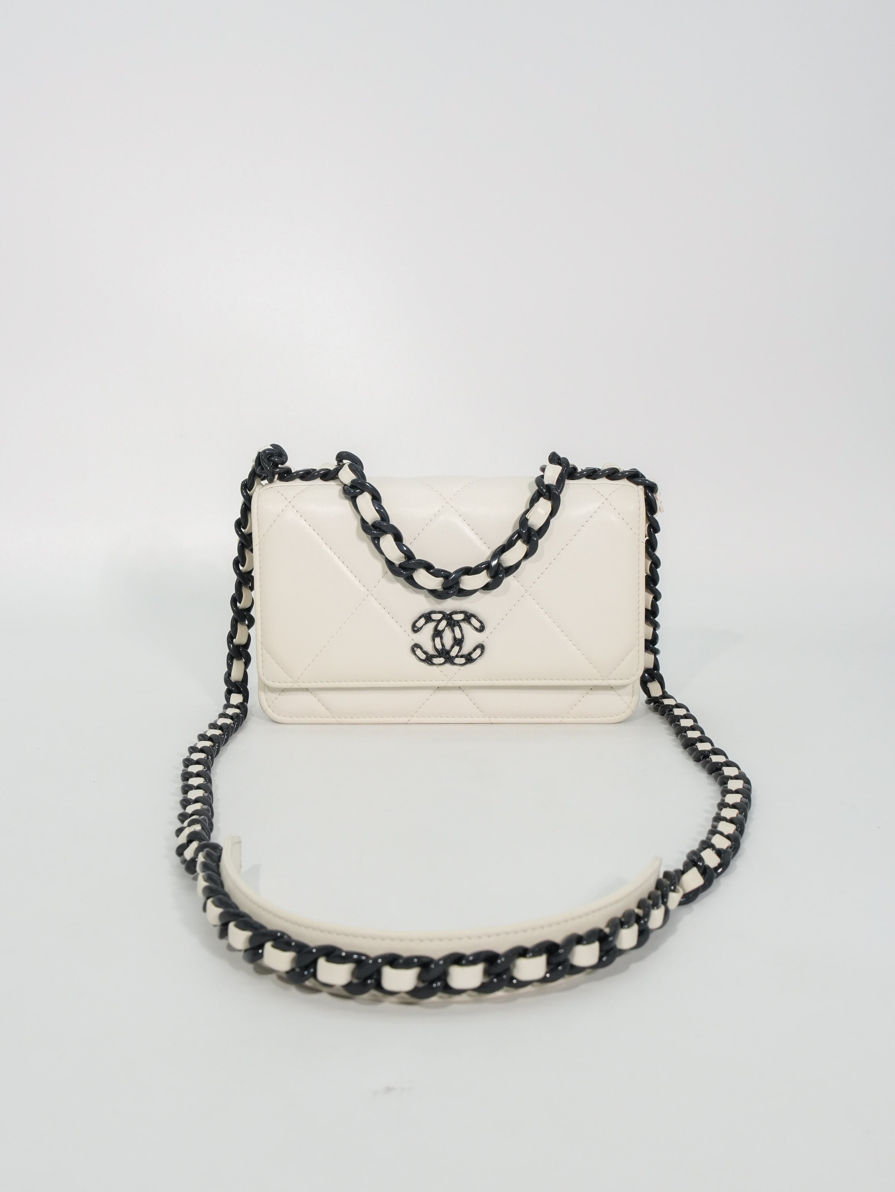 Chanel 19 Woc in Pelle