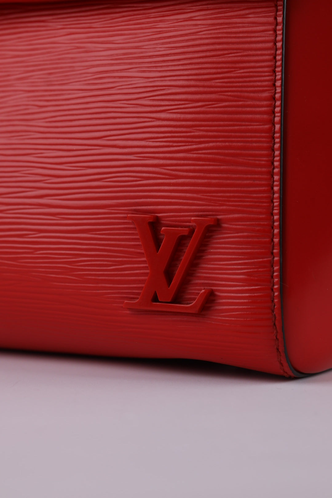 Louis Vuitton Cluny MM Epi