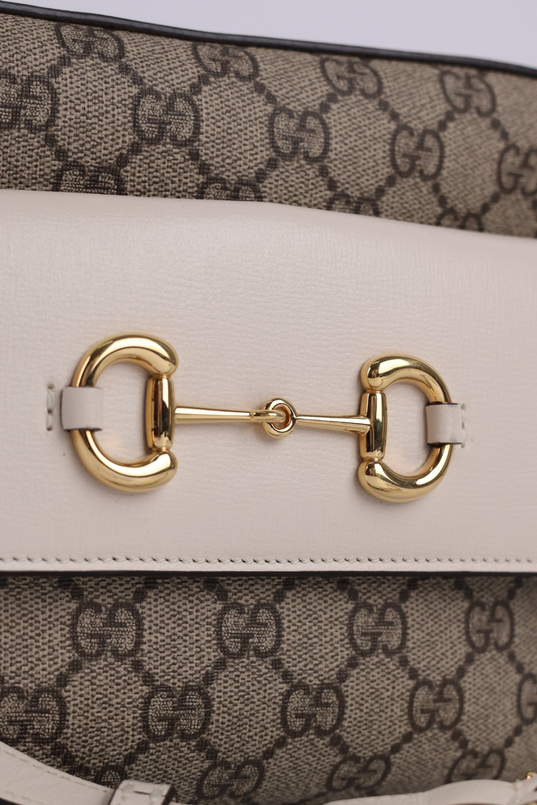 Gucci Horsebit Camera Bag GG Supreme