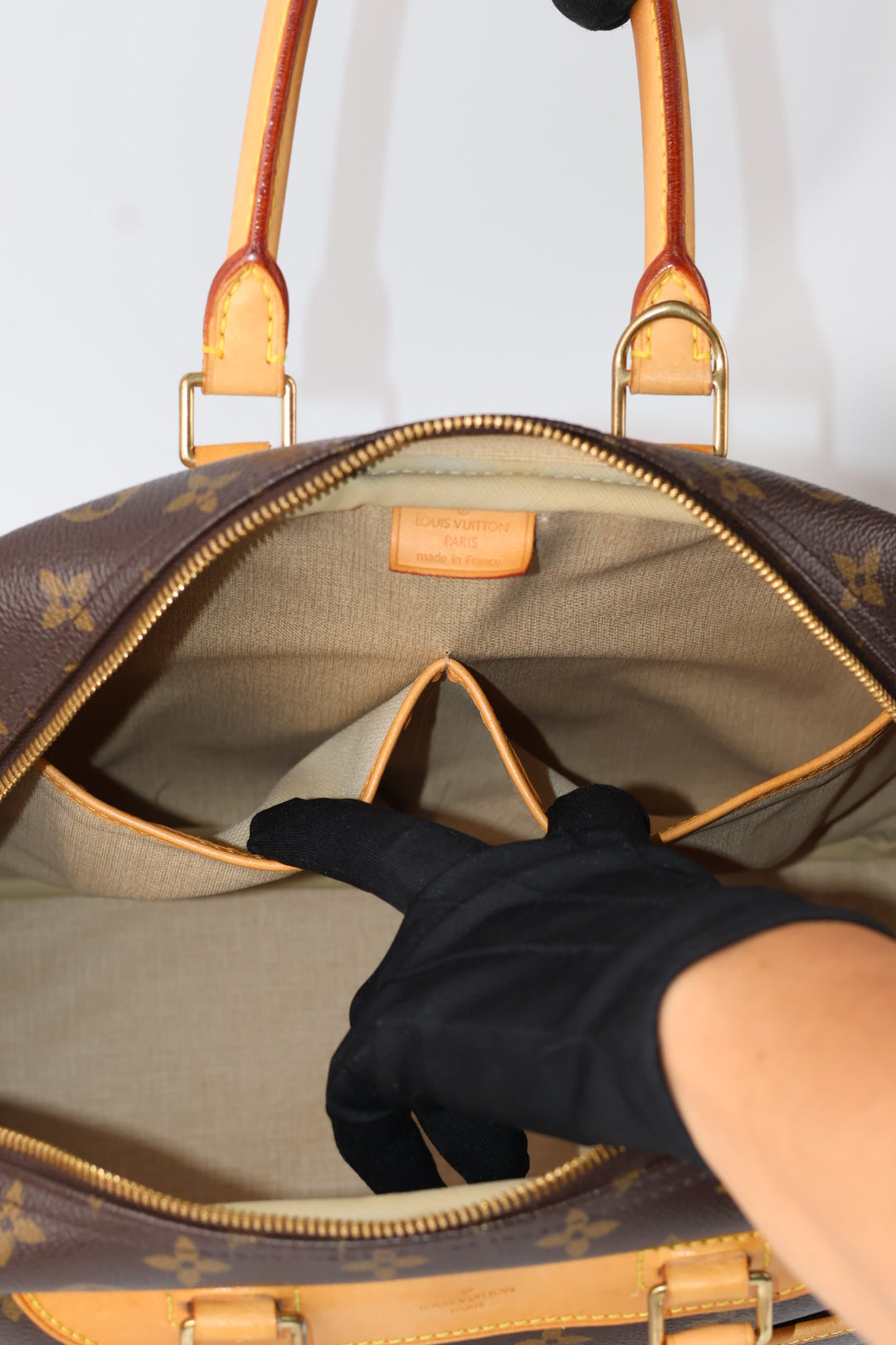 Louis Vuitton Deauville Monogram