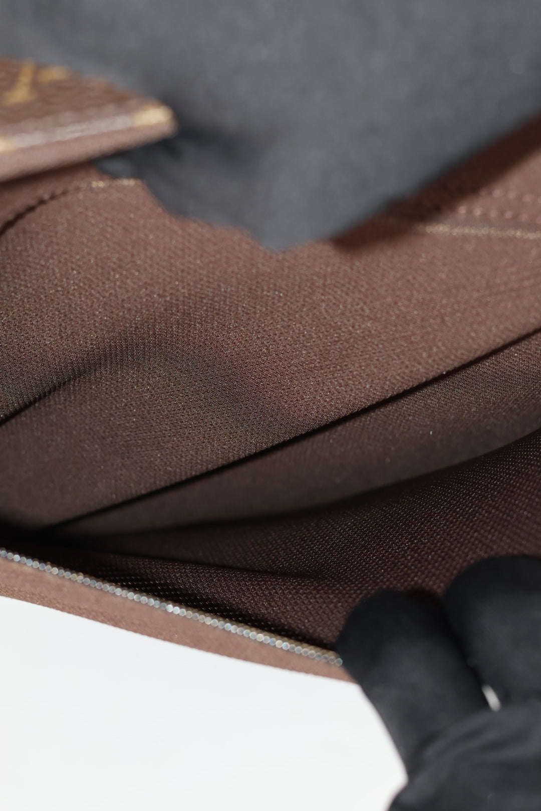 Louis Vuitton Horizon Business