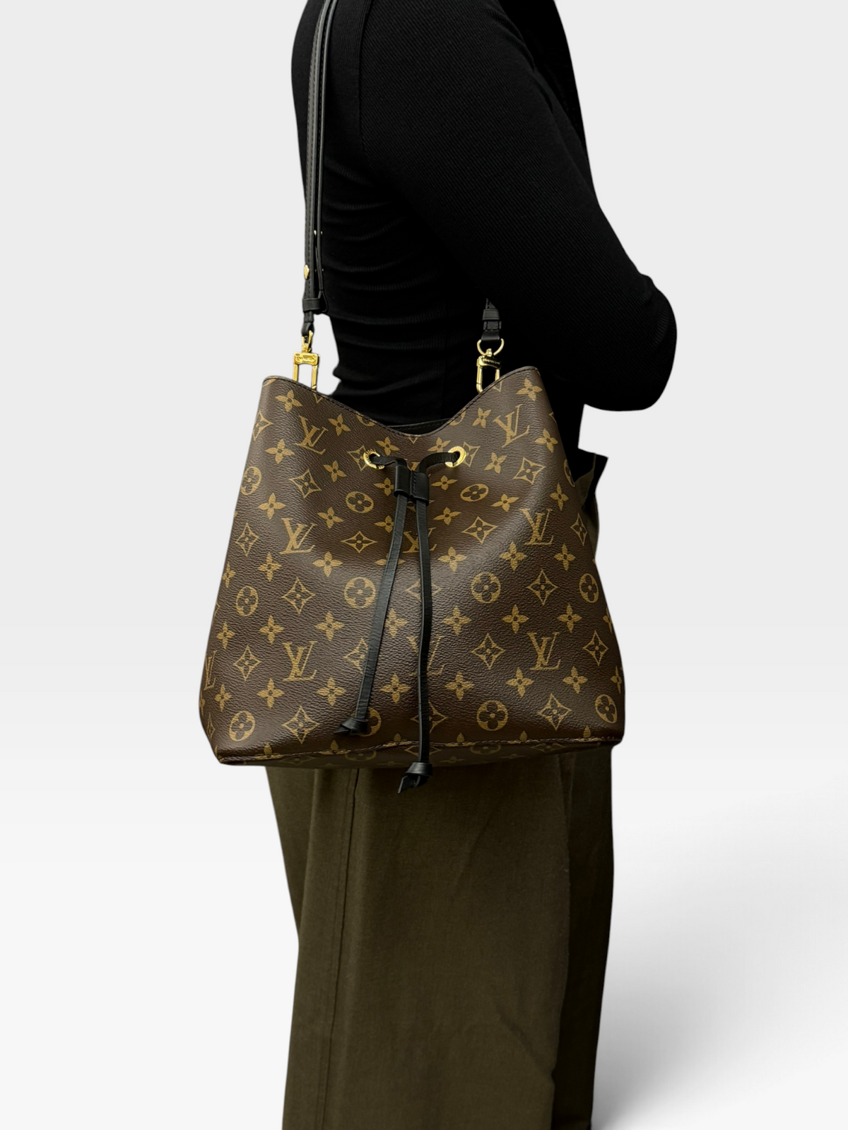 Louis Vuitton Neo Noé MM Monogram