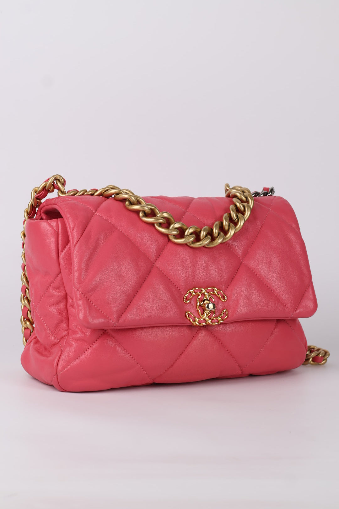 Chanel 19 Media in Pelle d’Agnello