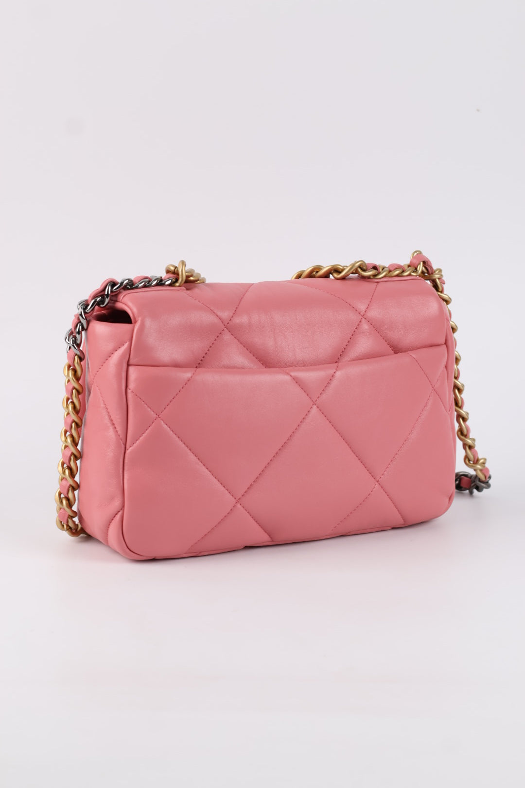 Chanel 19 in Pelle d’Agnello