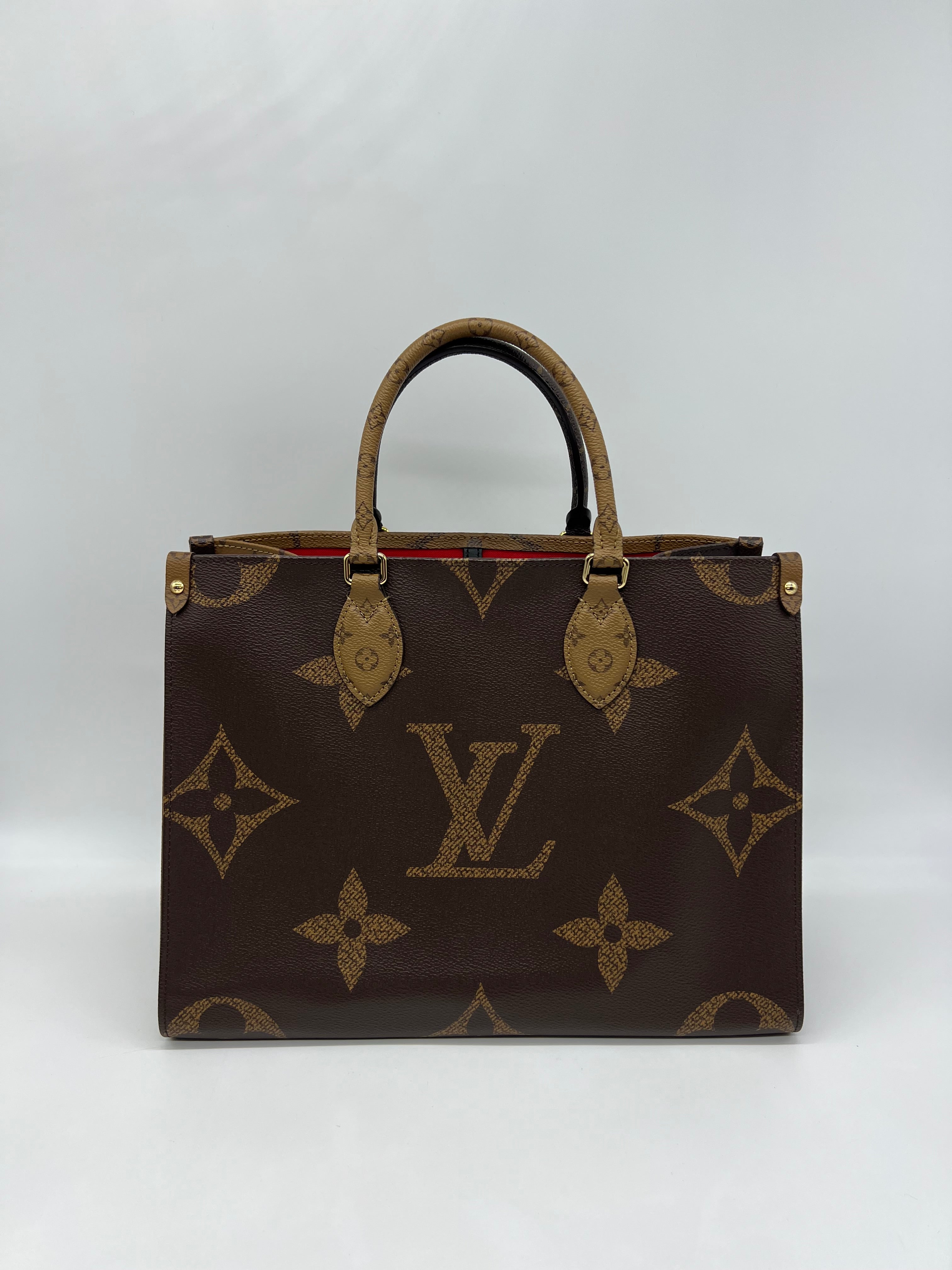 Louis Vuitton OnTheGo MM