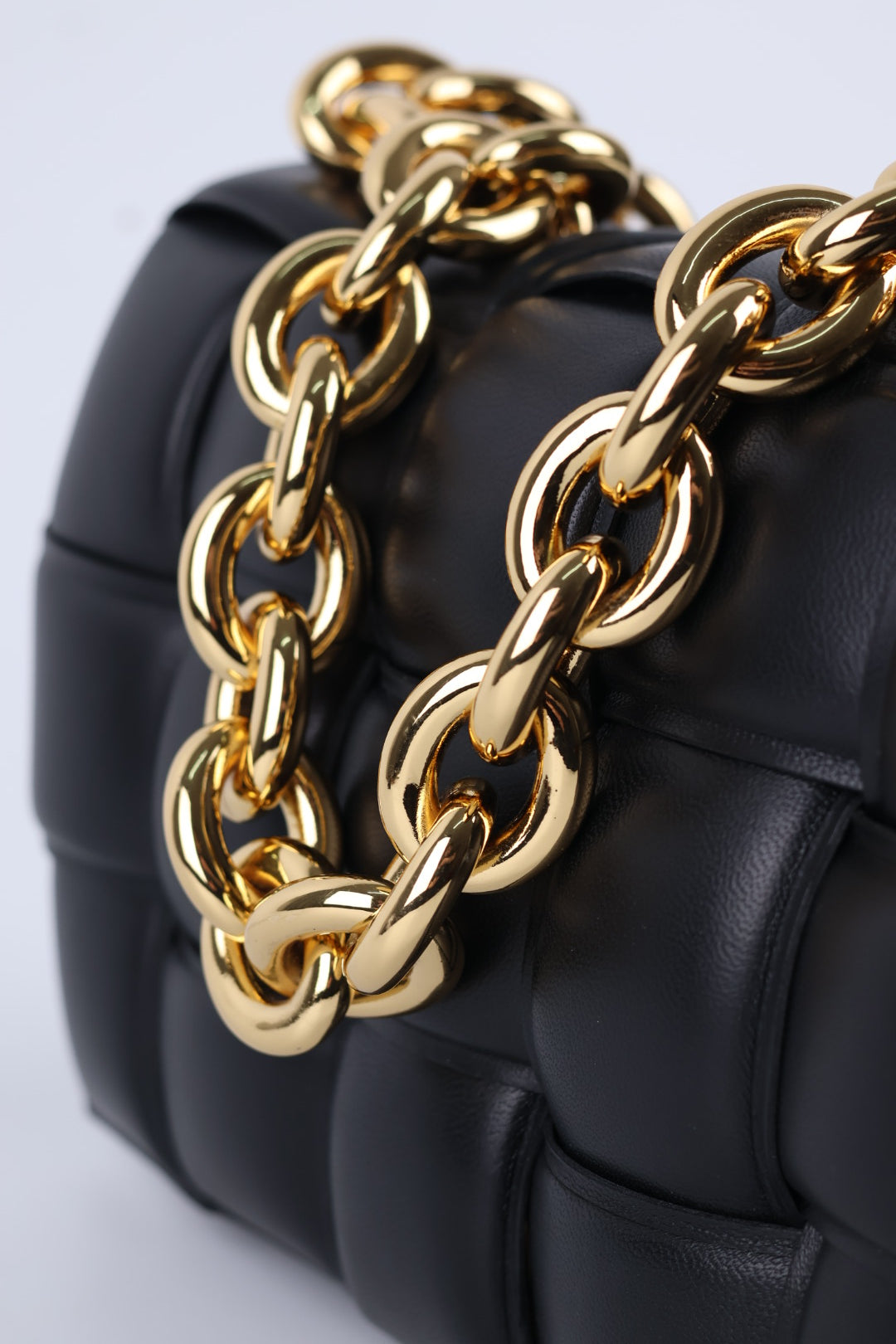 Bottega Veneta Chain Cassette