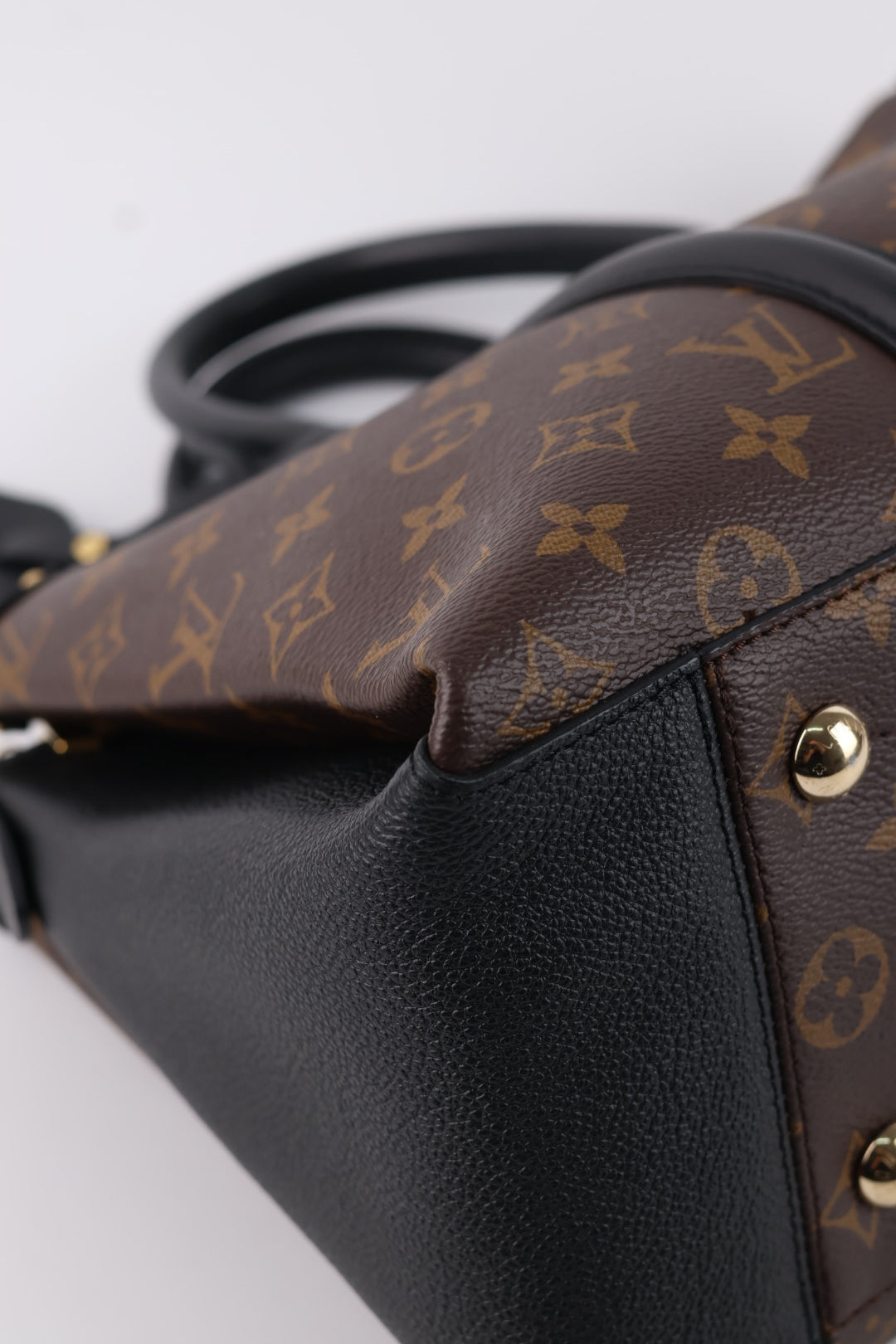 Louis Vuitton Soufflot MM Monogram