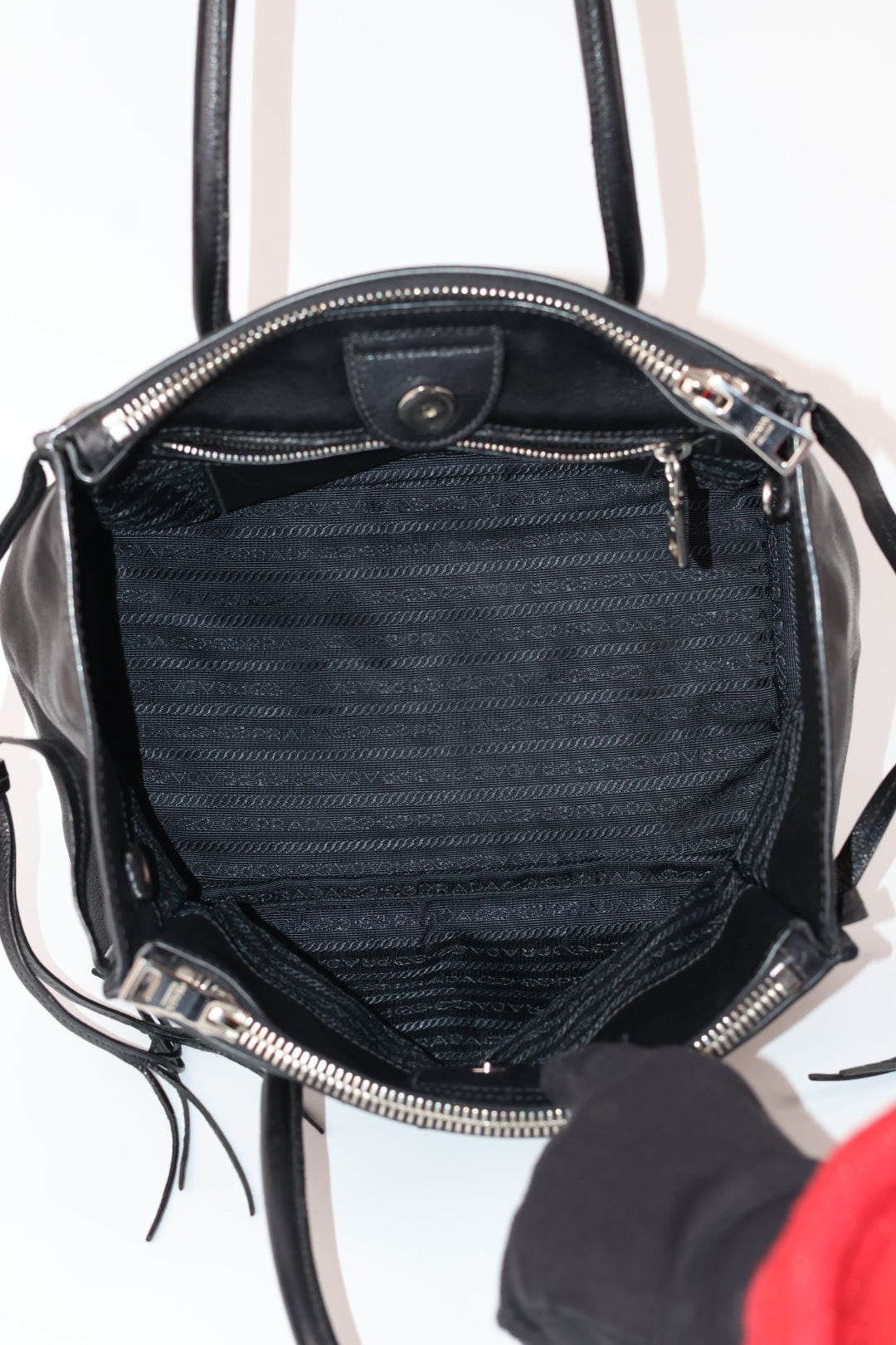 Prada Tote in Pelle Borchie