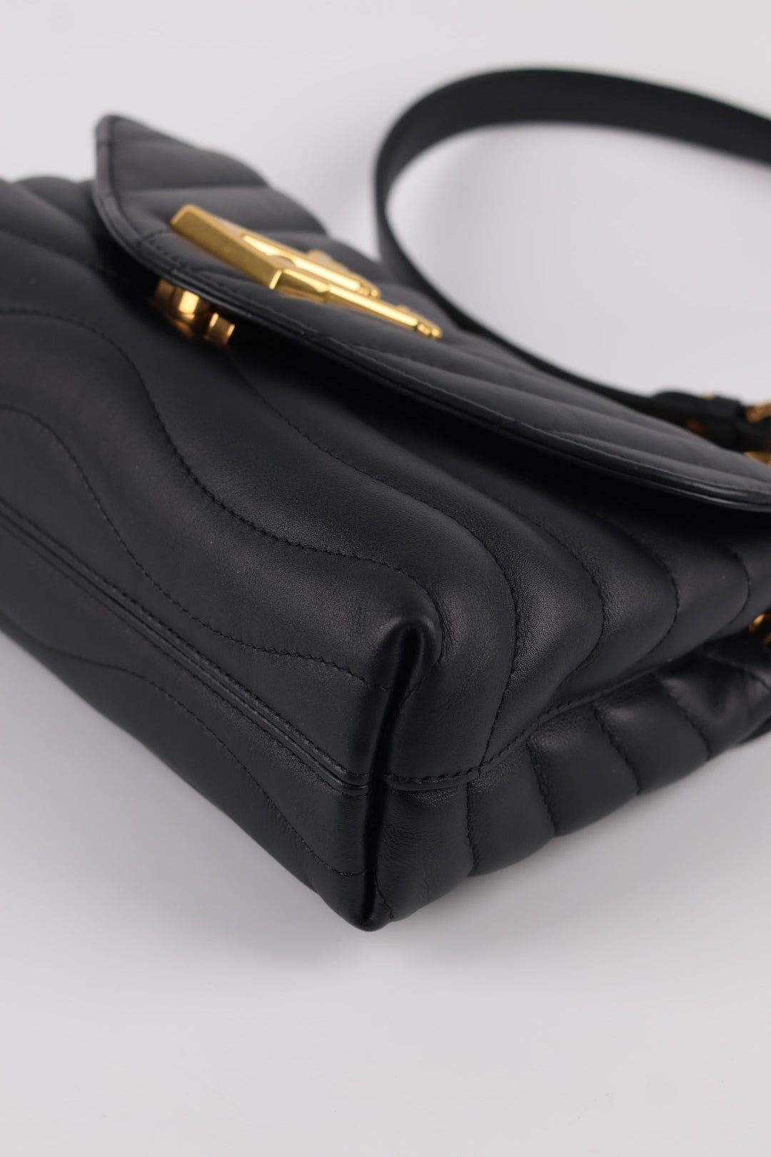 Louis Vuitton New Wave Media