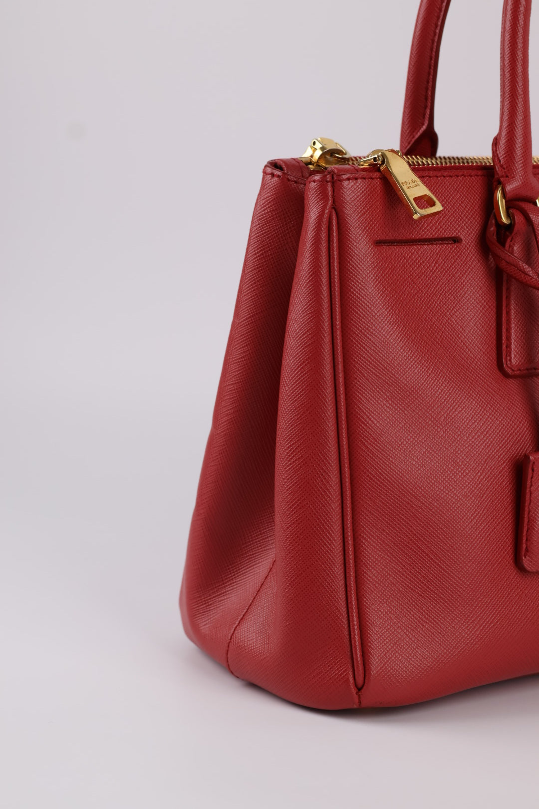 Prada Galleria Media Saffiano