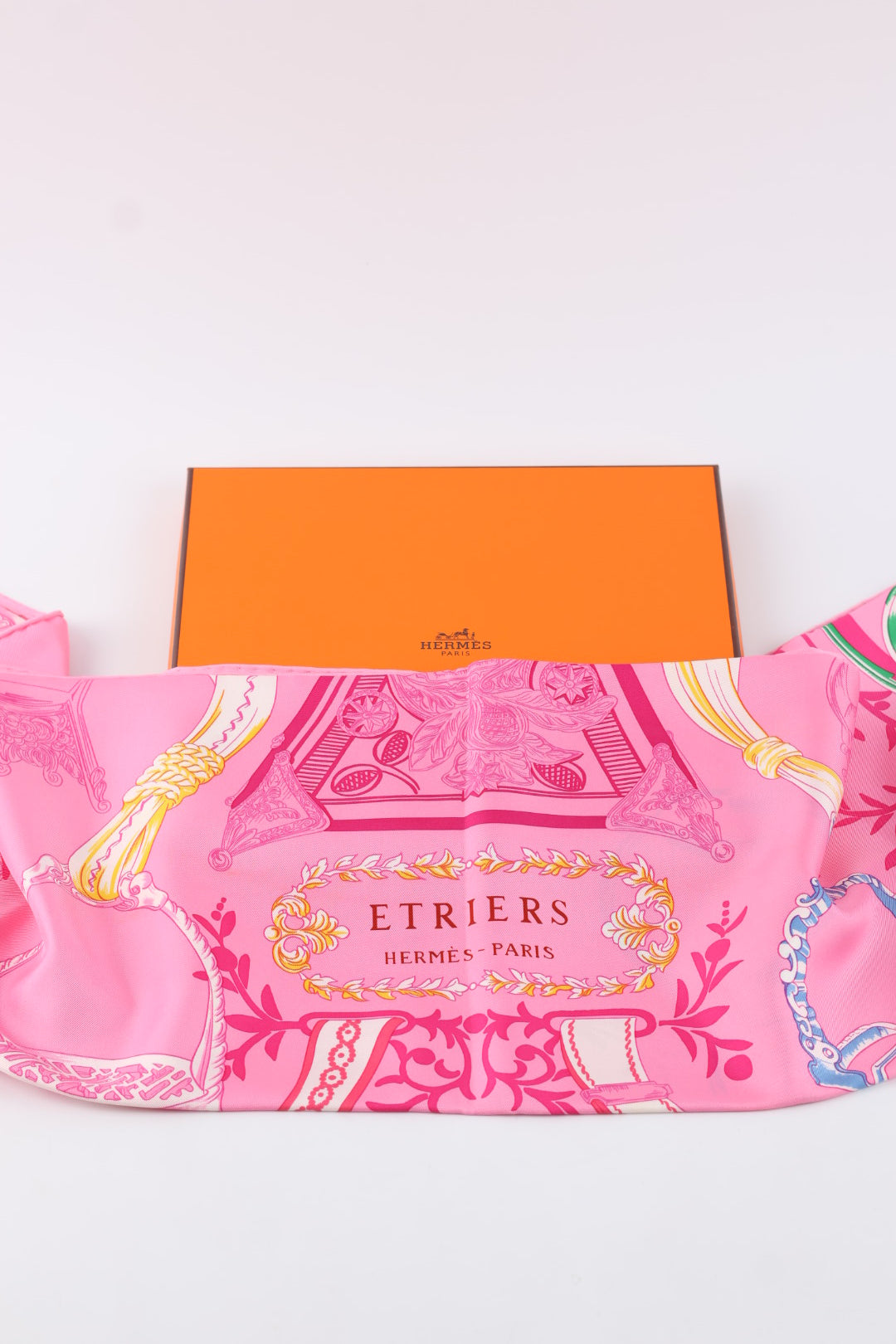 Hermès Carré 90 Etriers Remix in Seta