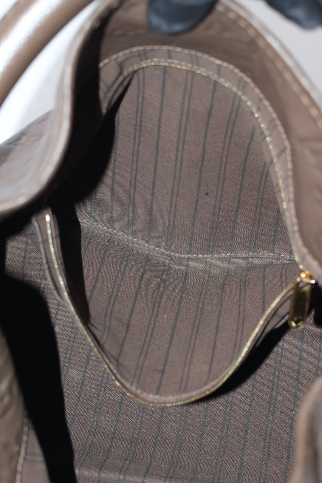 Louis Vuitton Artsy Empreinte