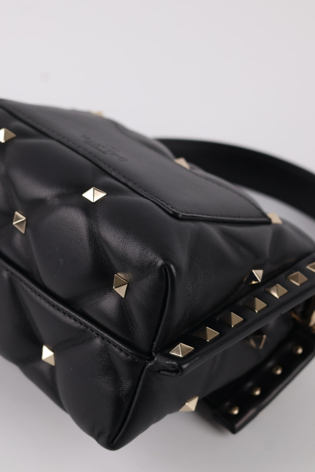 Valentino Candystud in Pelle