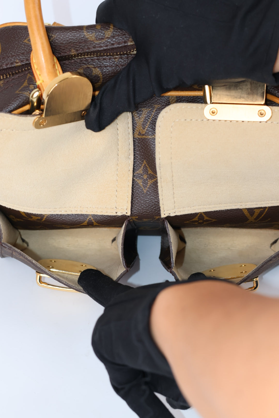 Louis Vuitton Manhattan Monogram
