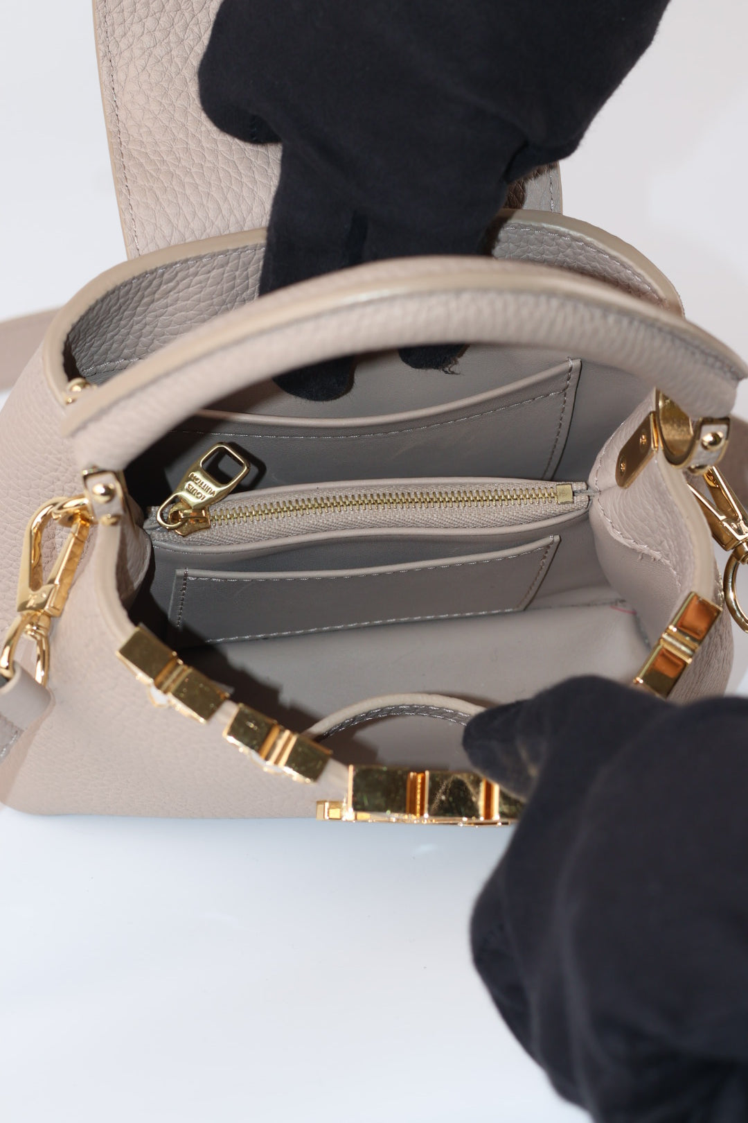 Louis Vuitton Capucines Mini