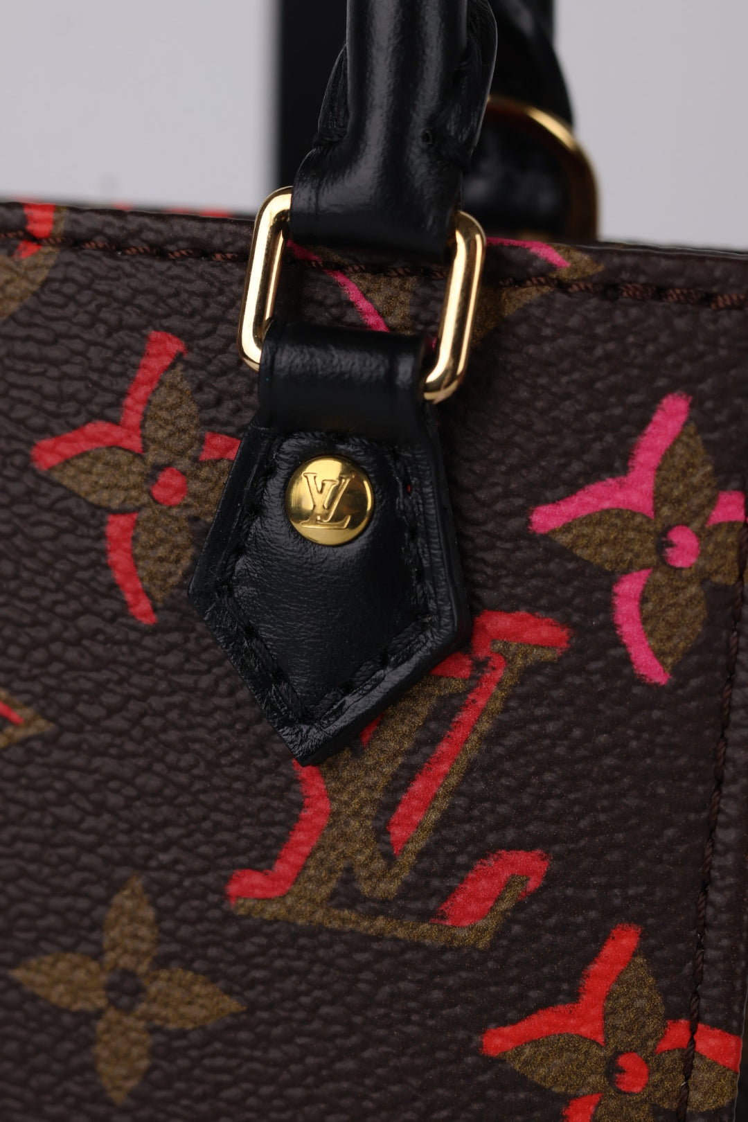 Louis Vuitton Mini Sac Plat Fall in Love