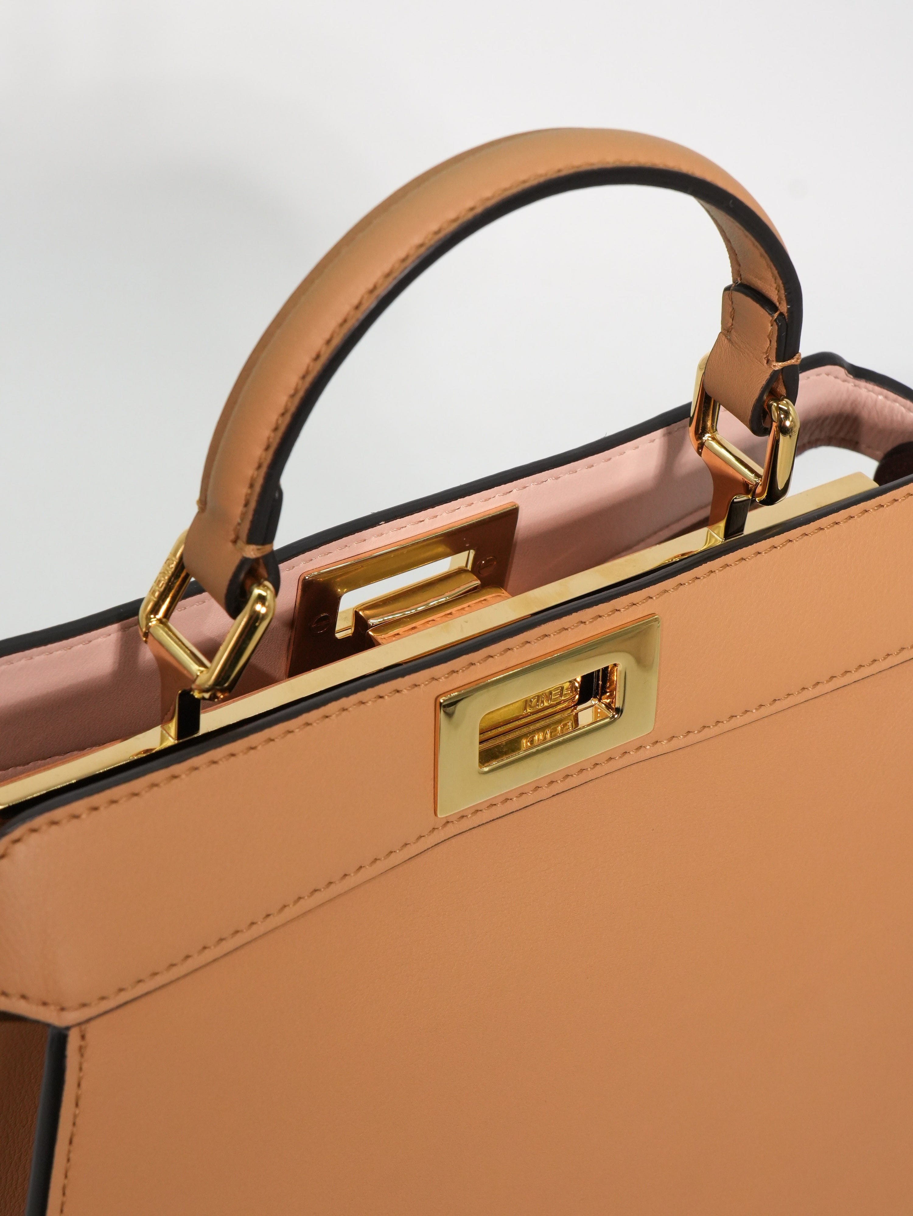 Fendi Peekaboo Iseeu Small