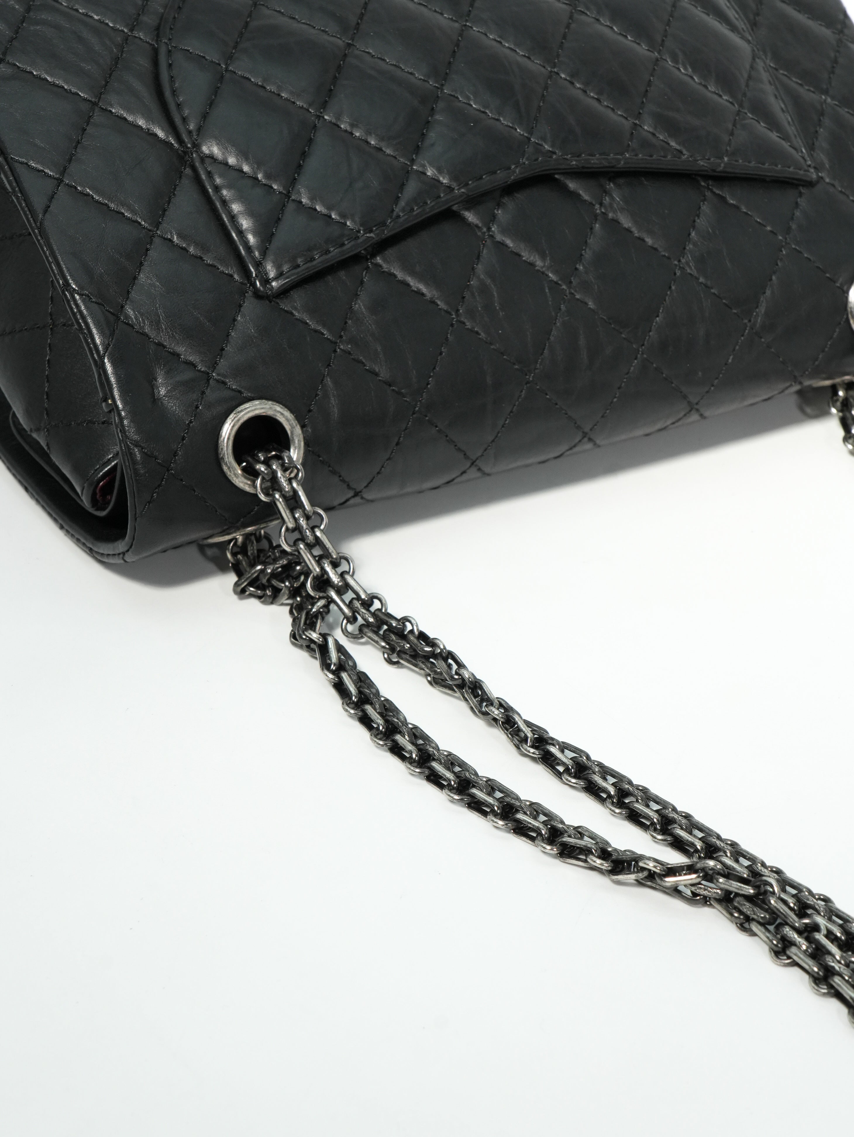Chanel 2.55 Reissue
