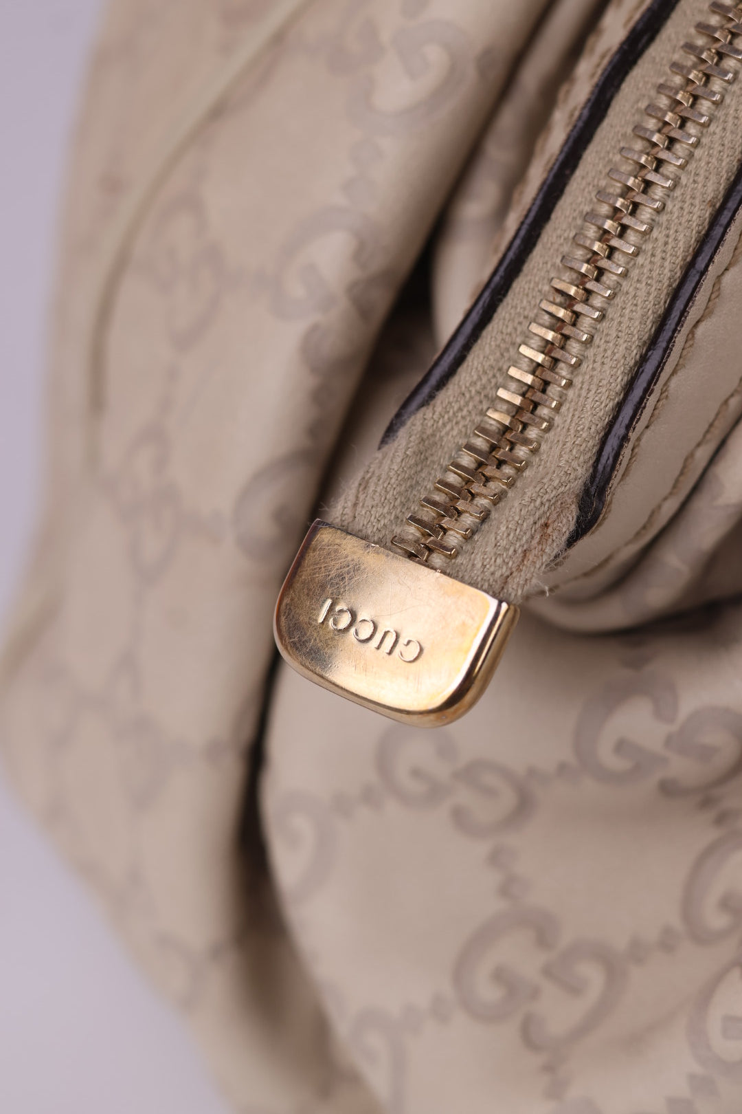 Gucci Boston Sukey GG Signature