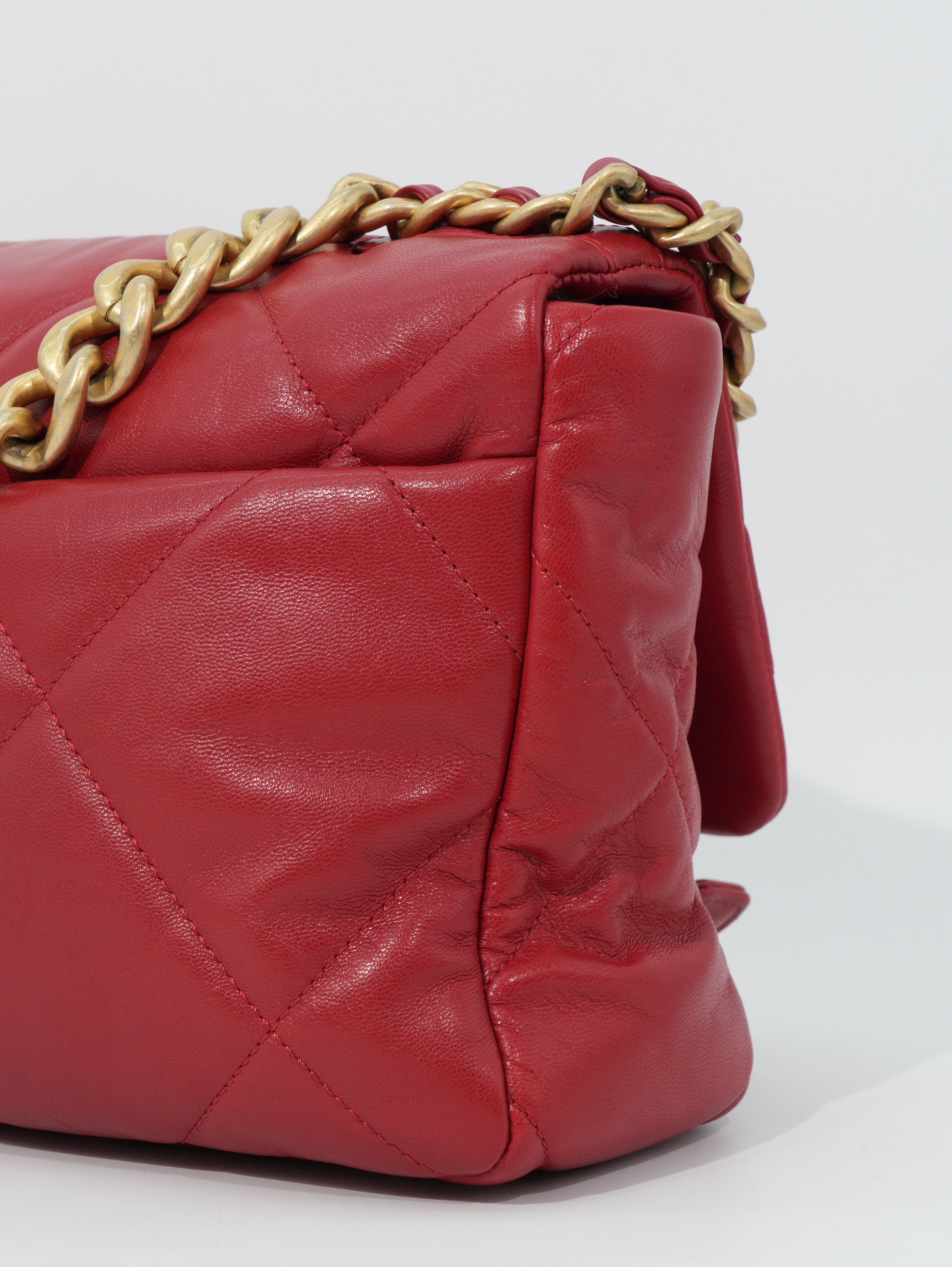 Chanel 19 Large in Pelle d’Agnello