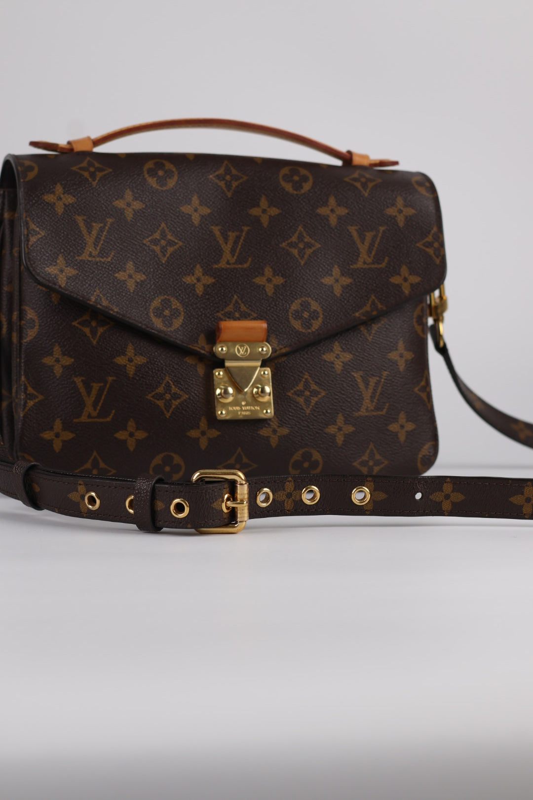 Louis Vuitton Métis Monogram