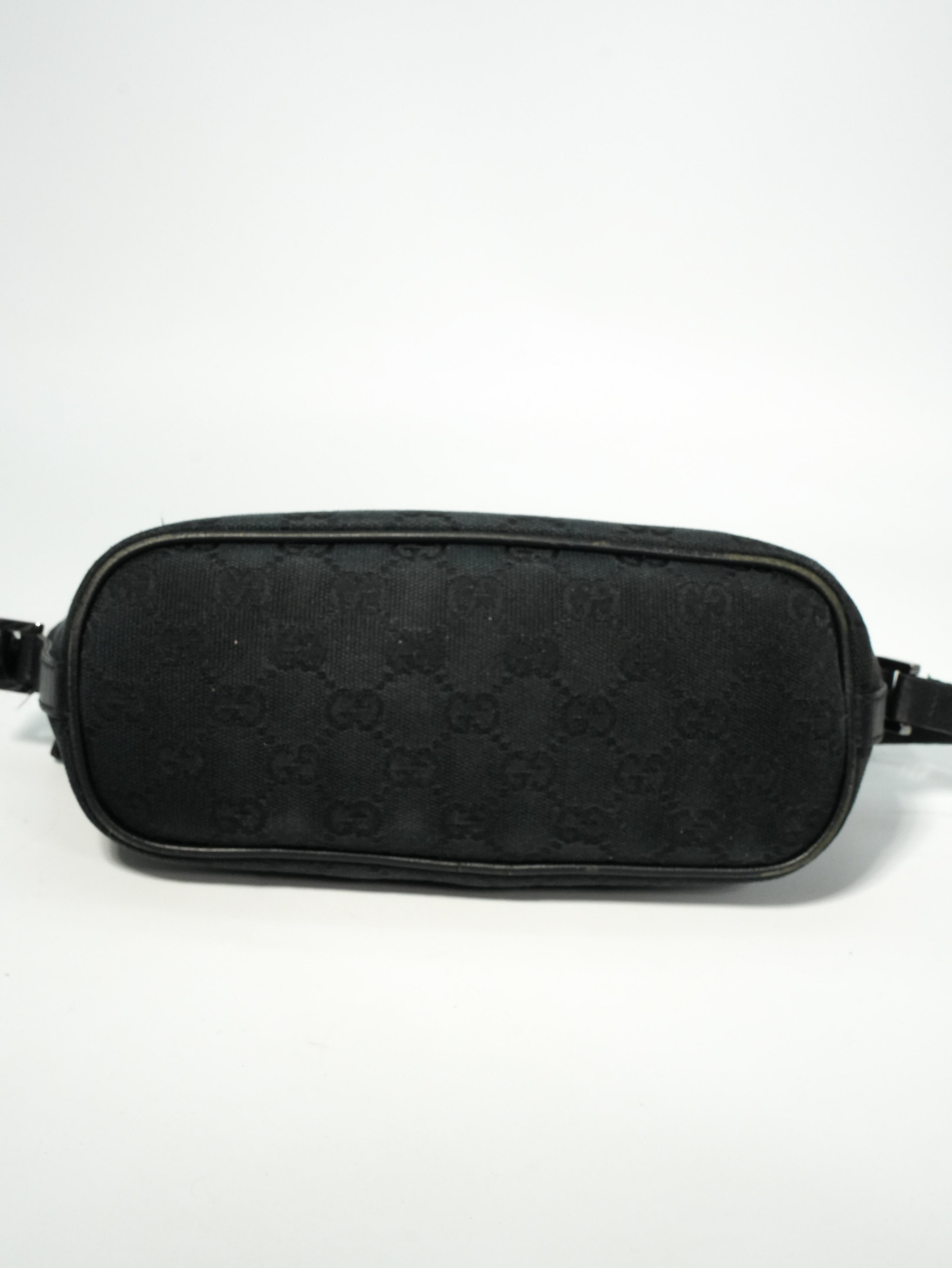 Gucci Boat Bag GG Wave