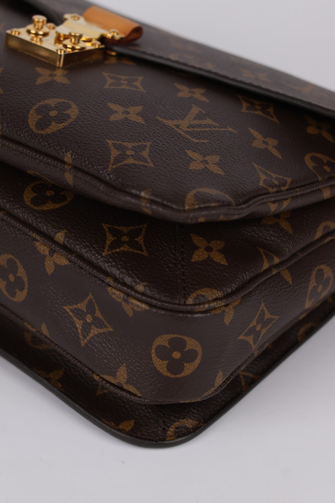 Louis Vuitton Métis Monogram