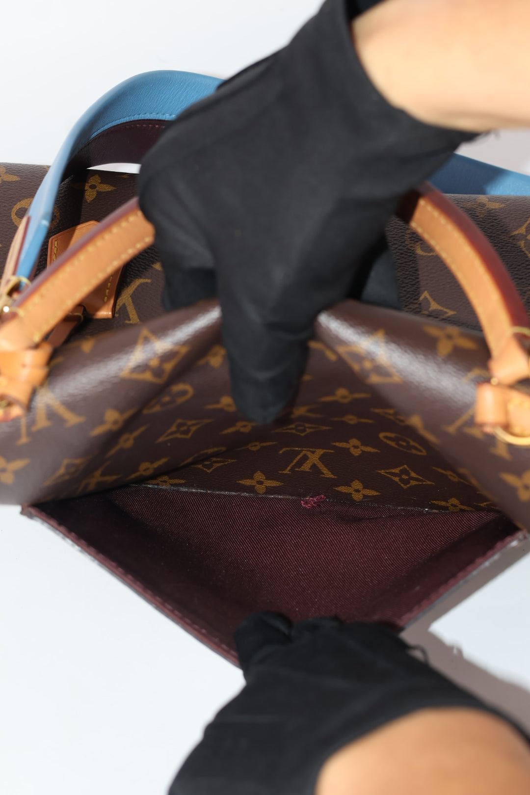 Louis Vuitton Cluny MM Monogram
