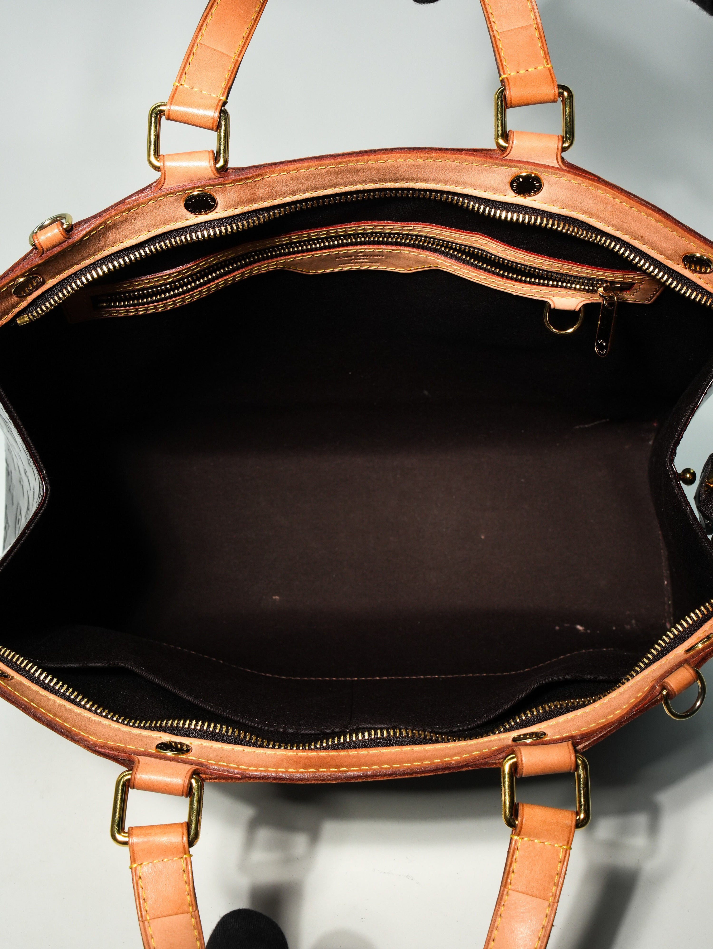 Louis Vuitton Brèa Vernis