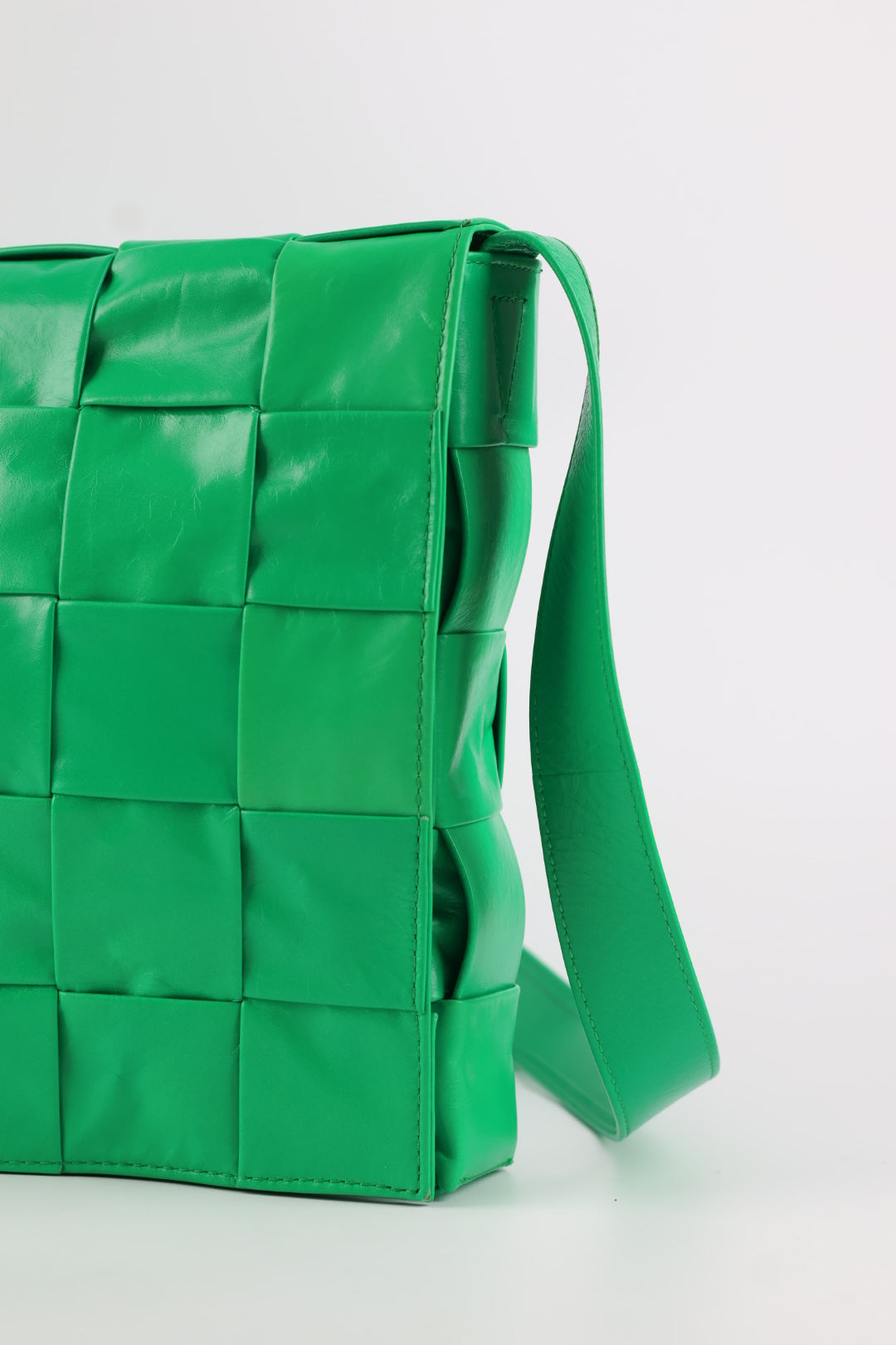 Bottega Veneta Maxi Cassette